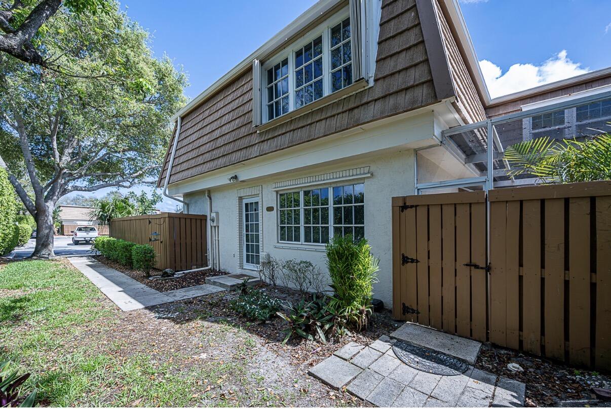 4300 Hazel Ave Avenue D