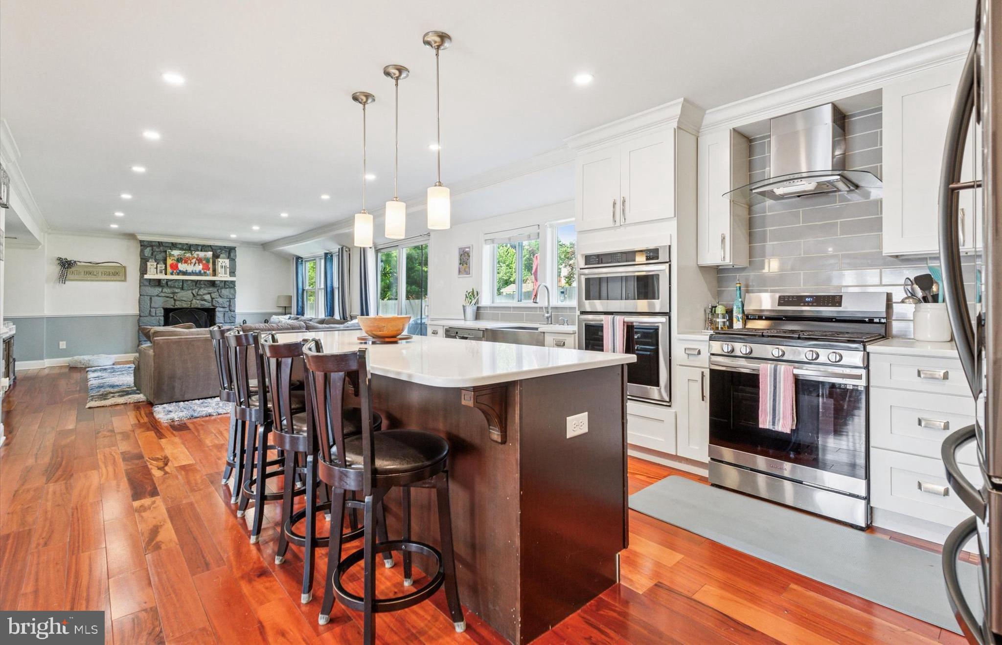 1004 WINDING RIVER LANE