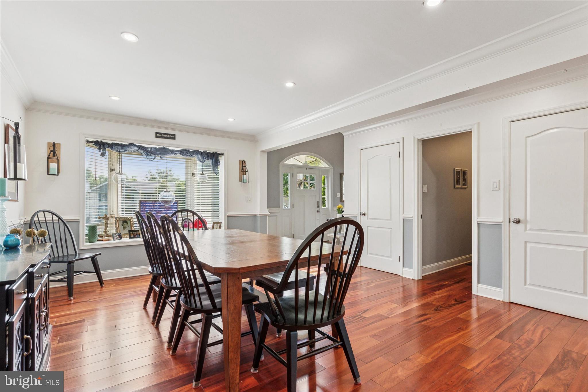 1004 WINDING RIVER LANE