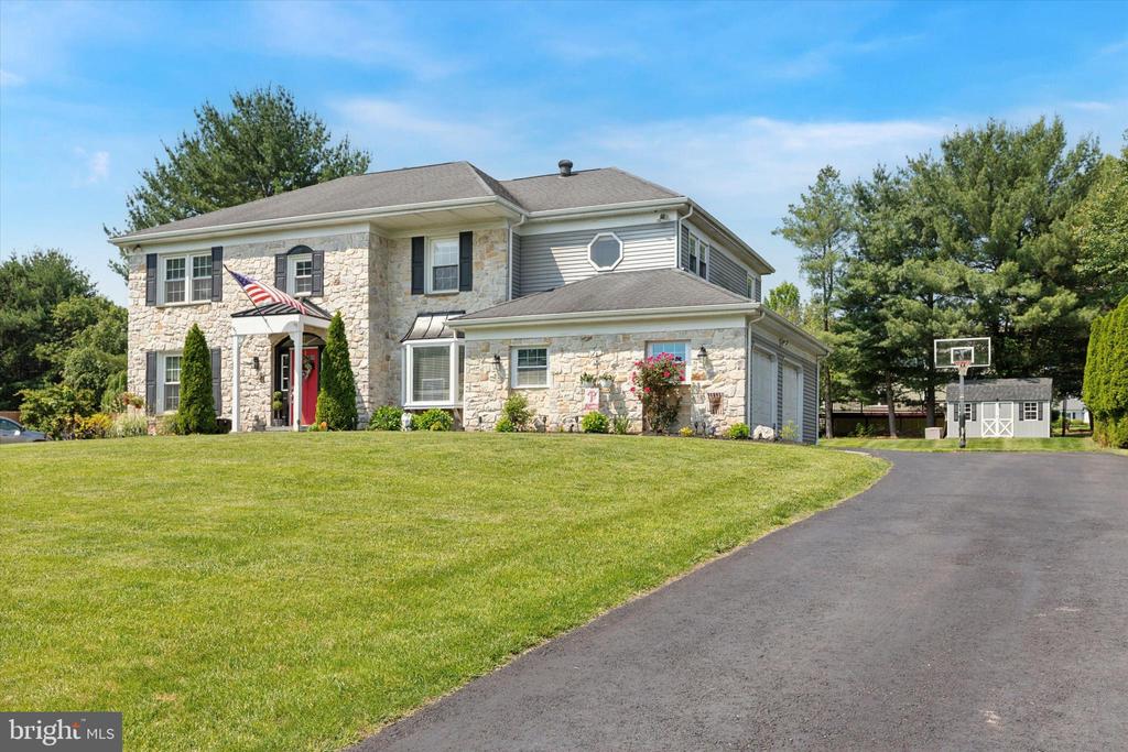 1004 WINDING RIVER LANE