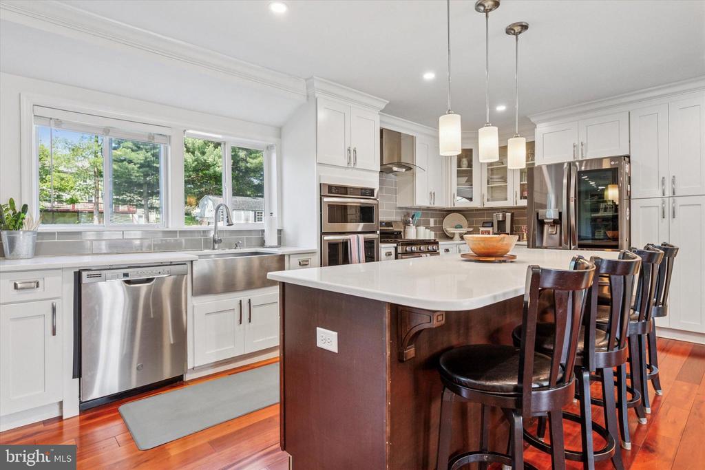 1004 WINDING RIVER LANE