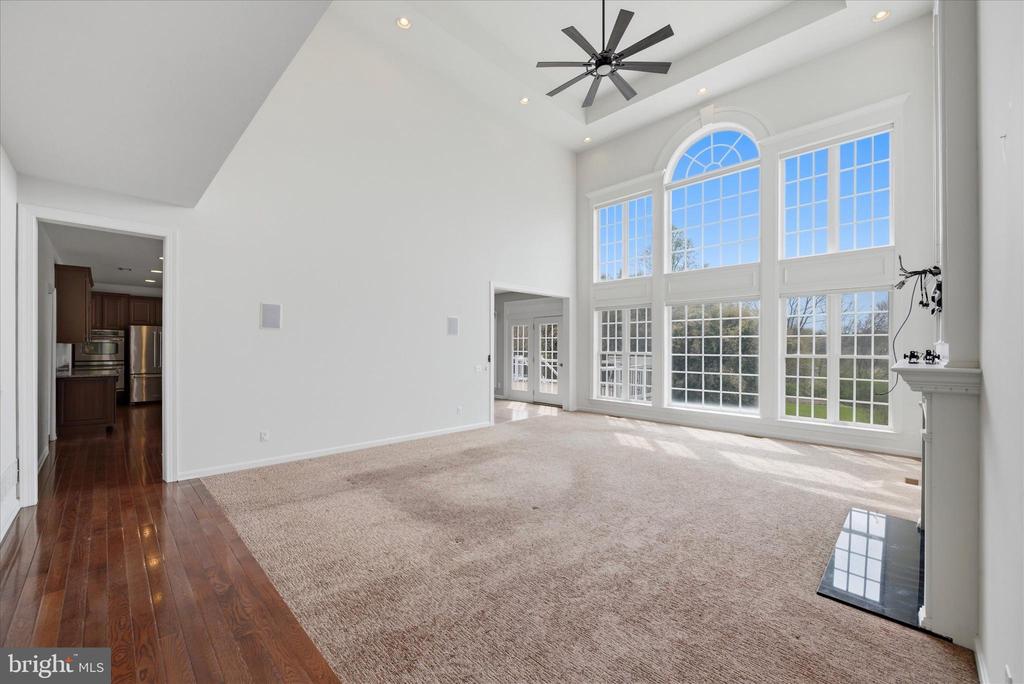 8 DEERFIELD DRIVE