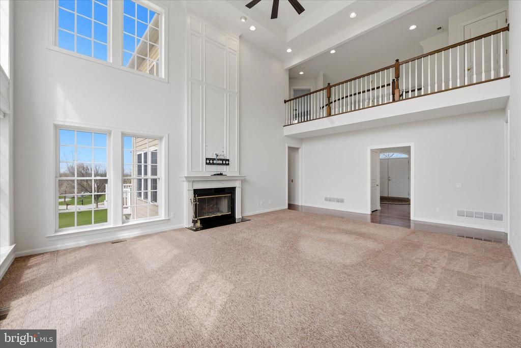 8 DEERFIELD DRIVE