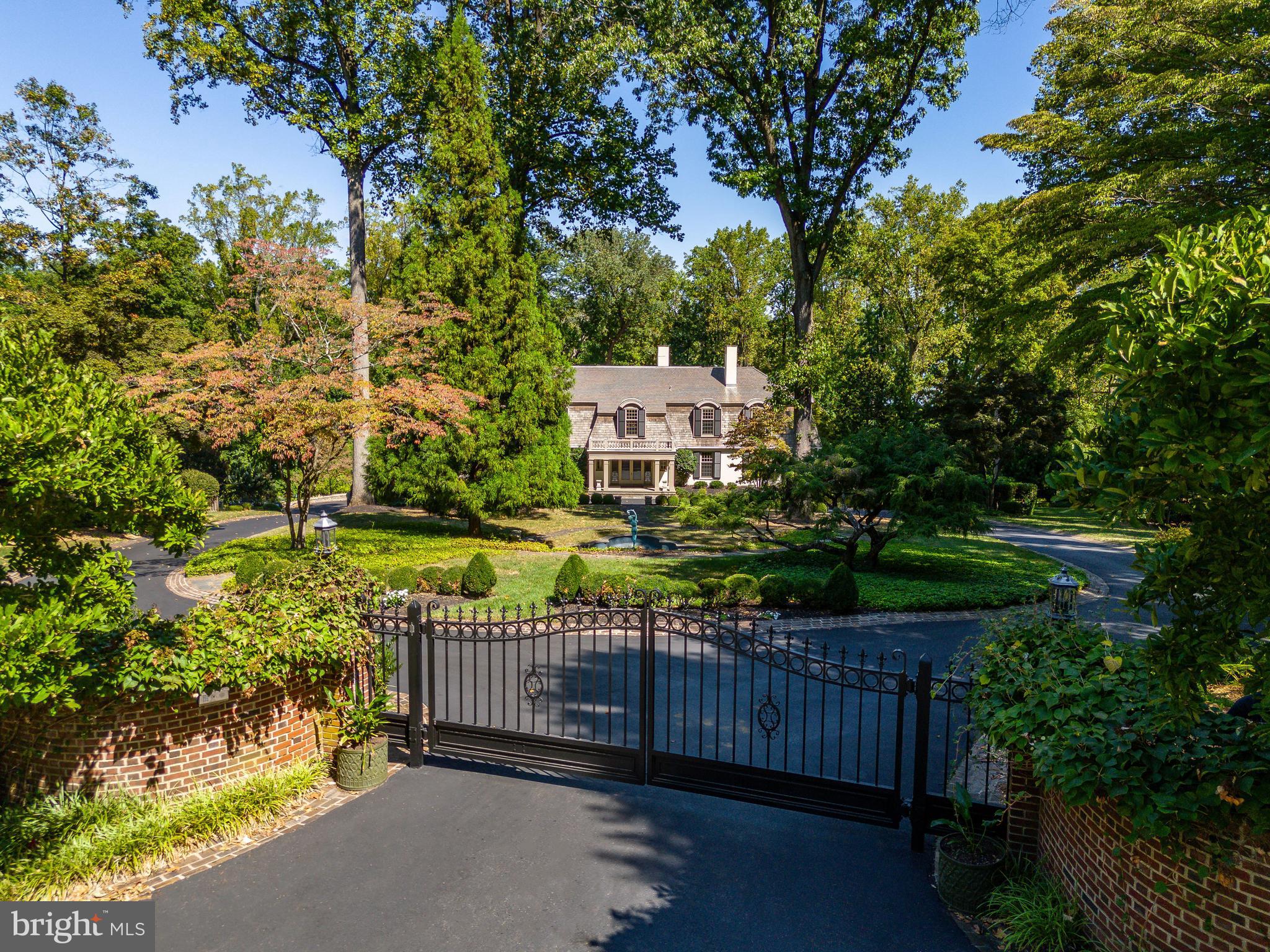 24 LAKEWOOD DRIVE