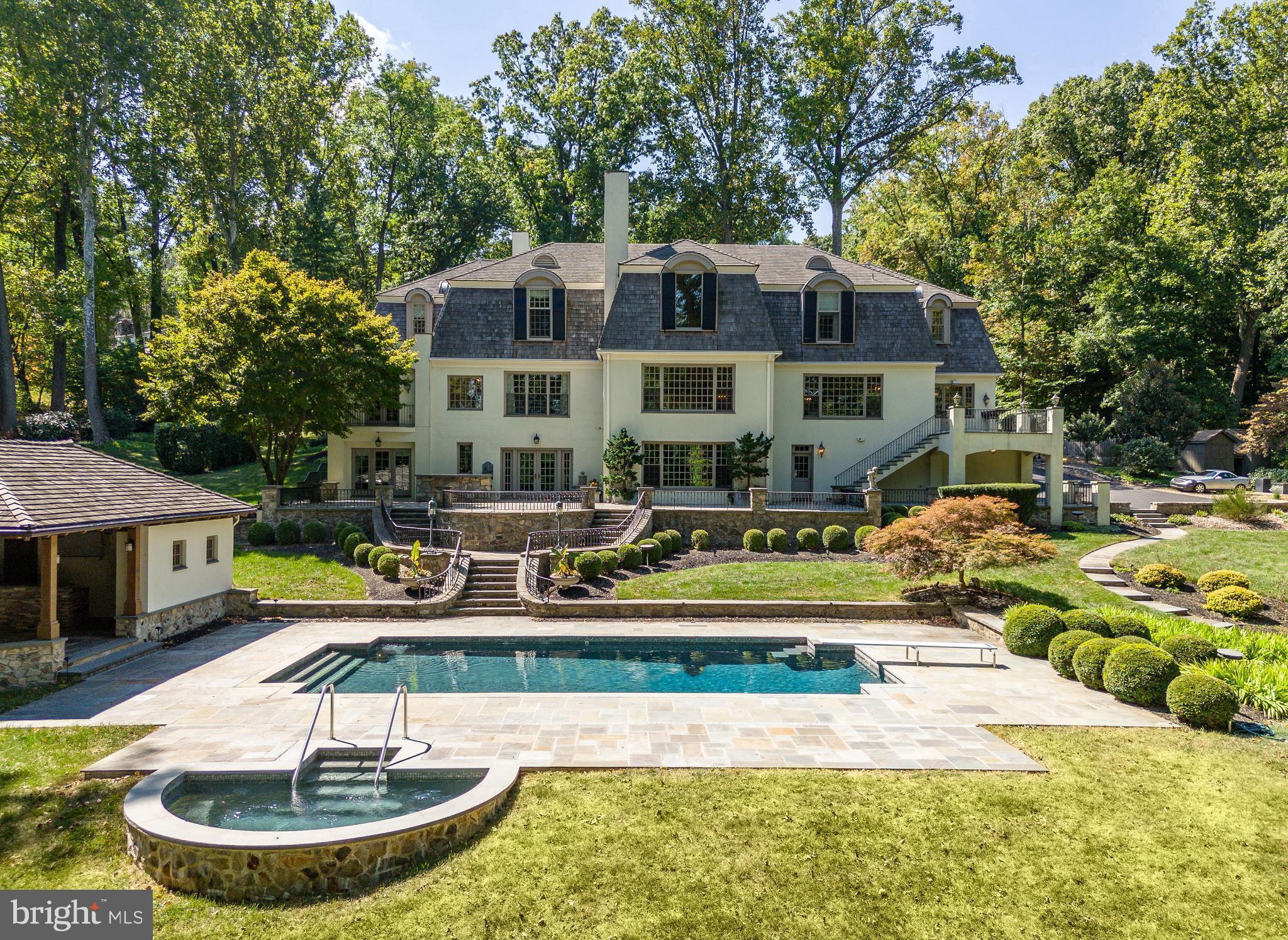 24 LAKEWOOD DRIVE