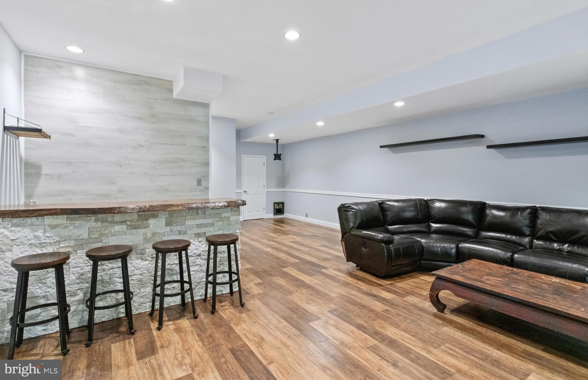 201 GEORGETOWNE COURT