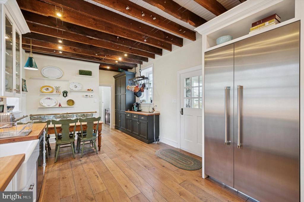 353 WOODLEY ROAD