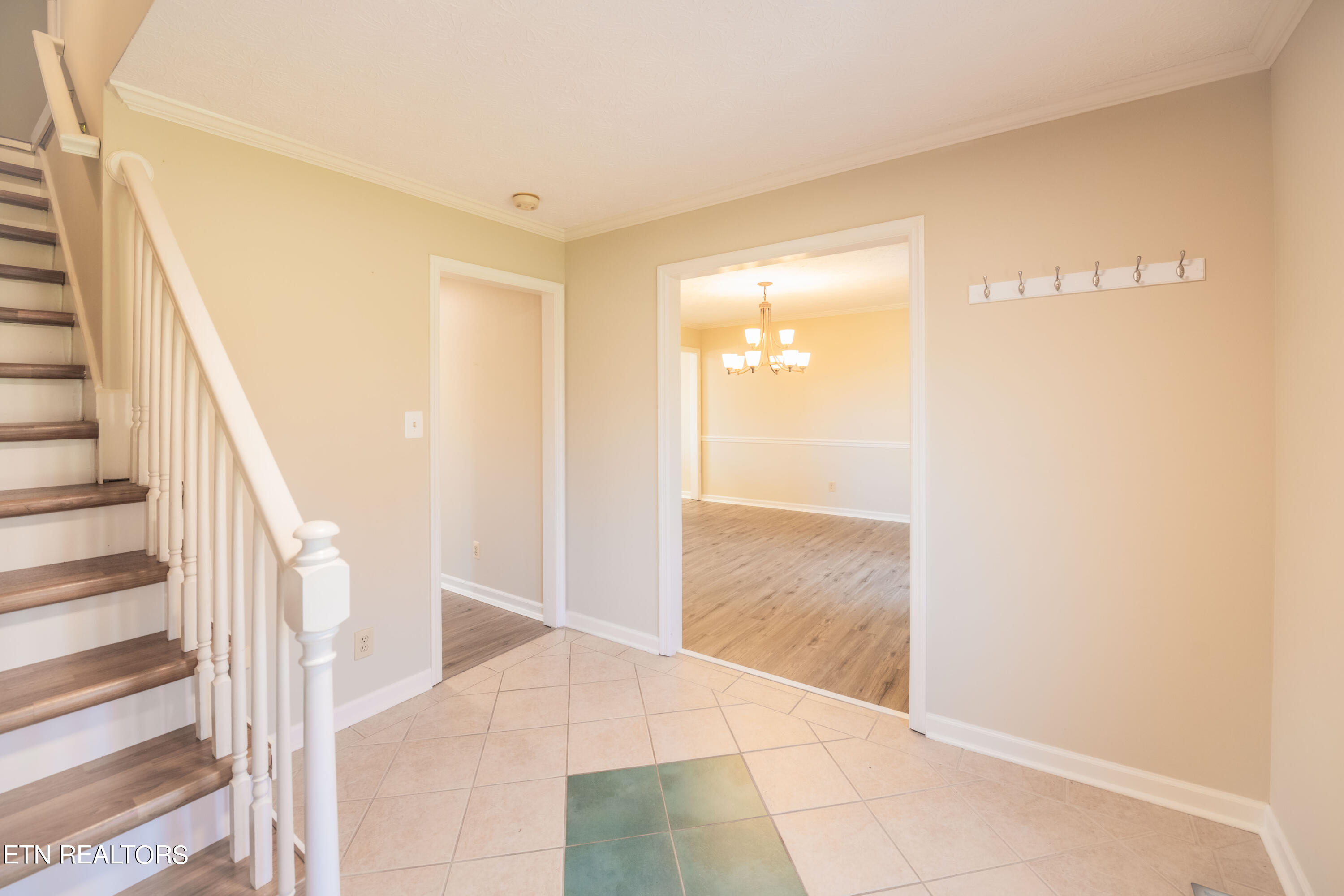 220 Long Bow Rd