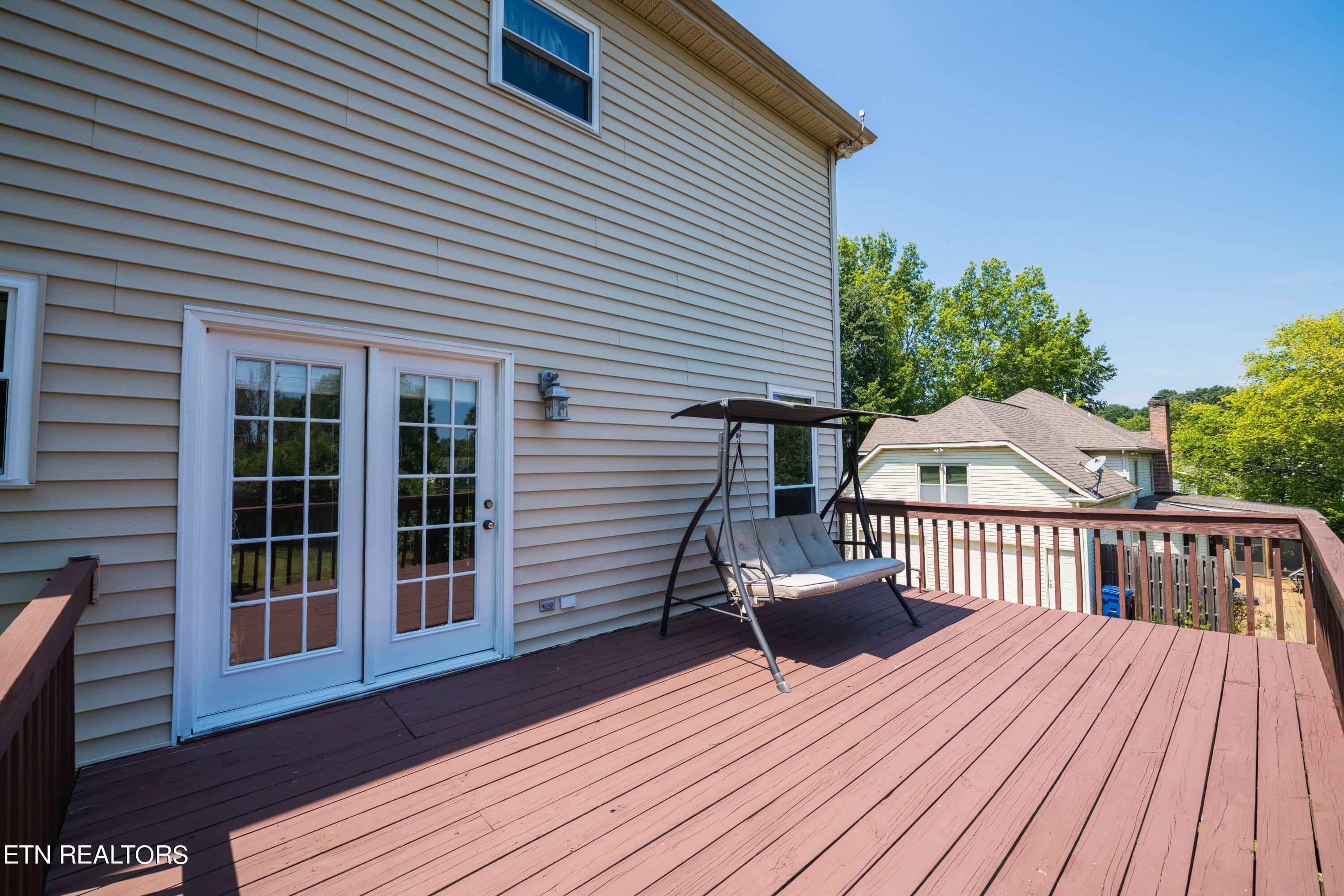 220 Long Bow Rd
