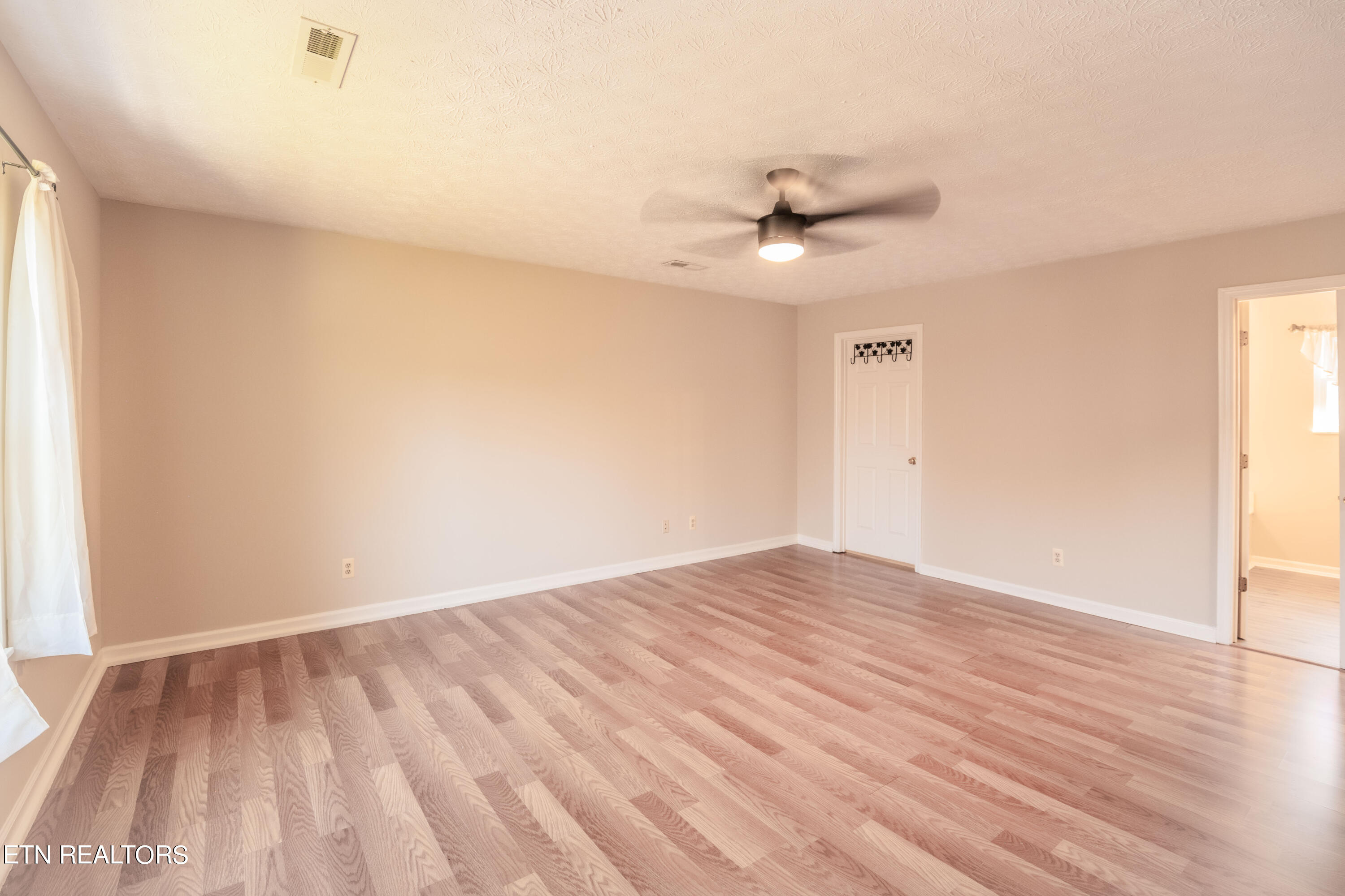 220 Long Bow Rd