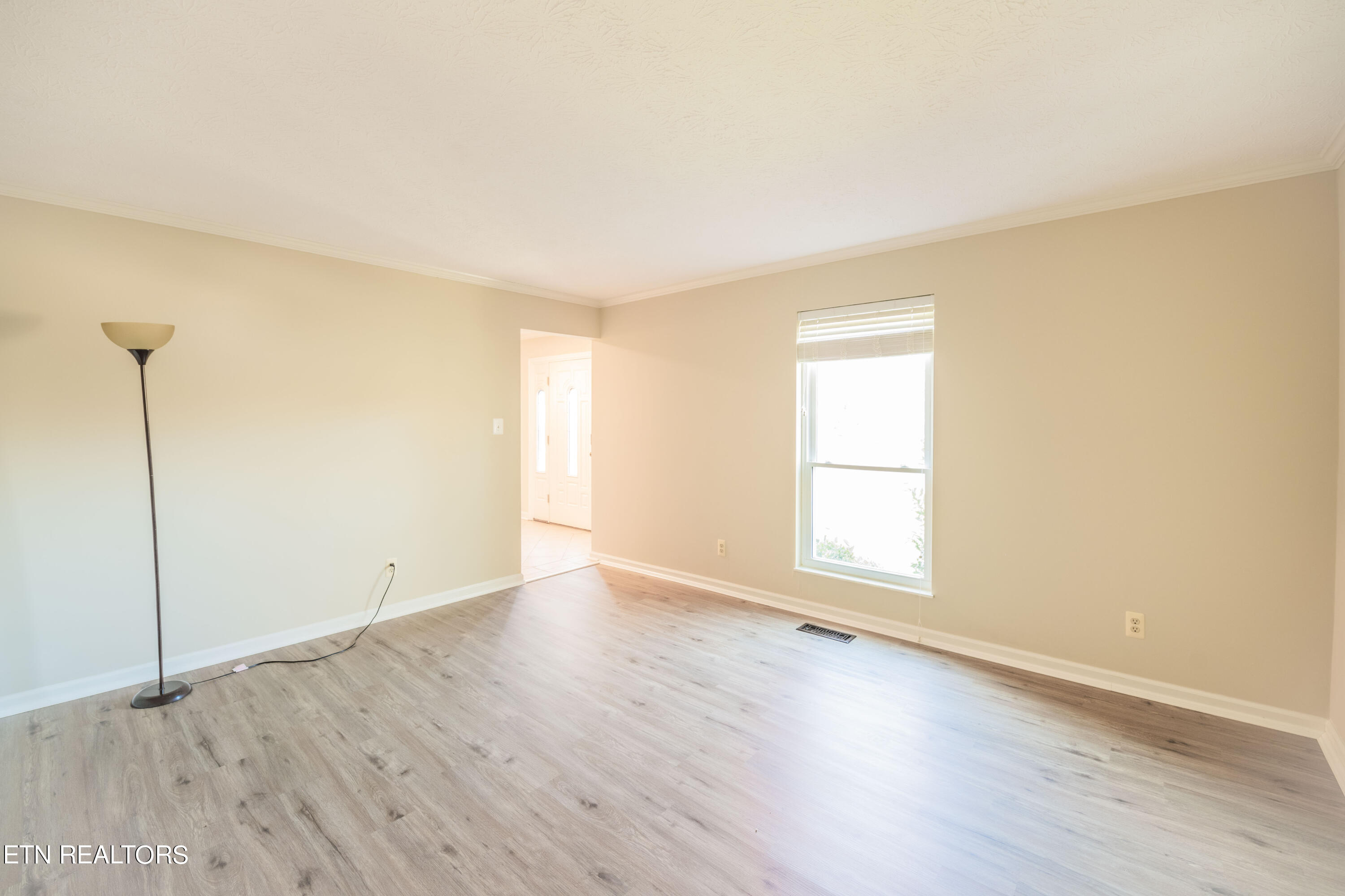 220 Long Bow Rd