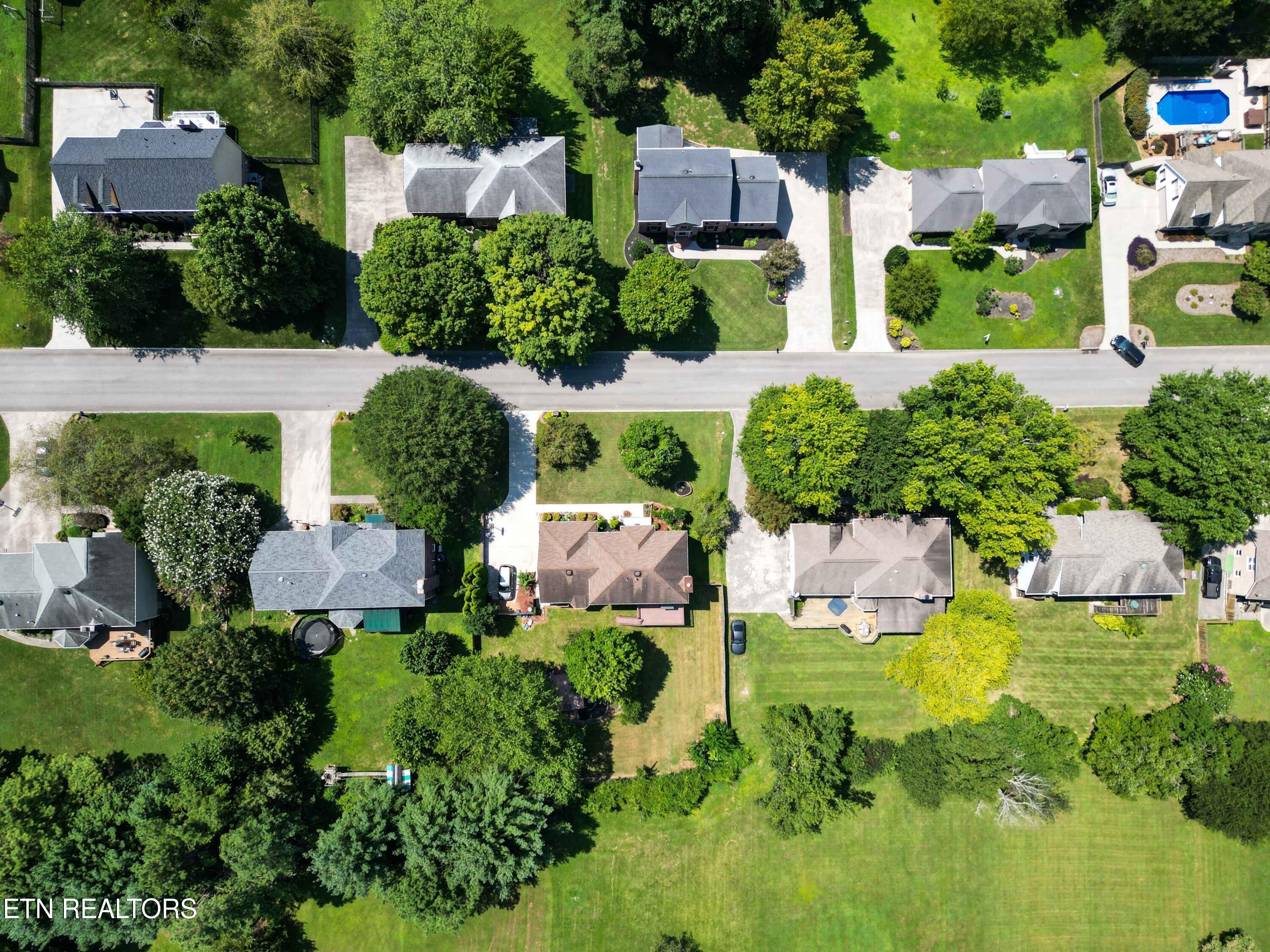 220 Long Bow Rd