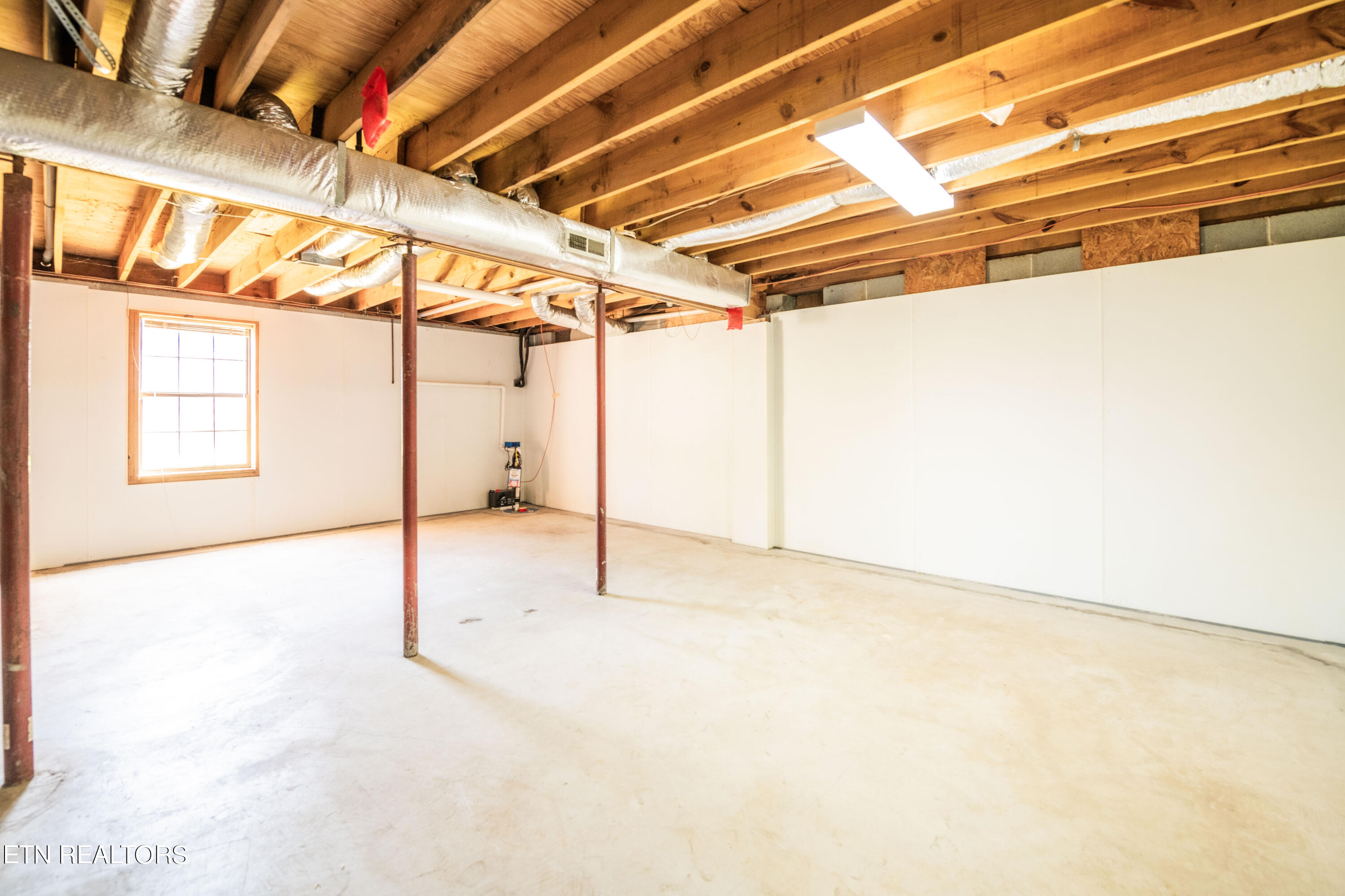 220 Long Bow Rd