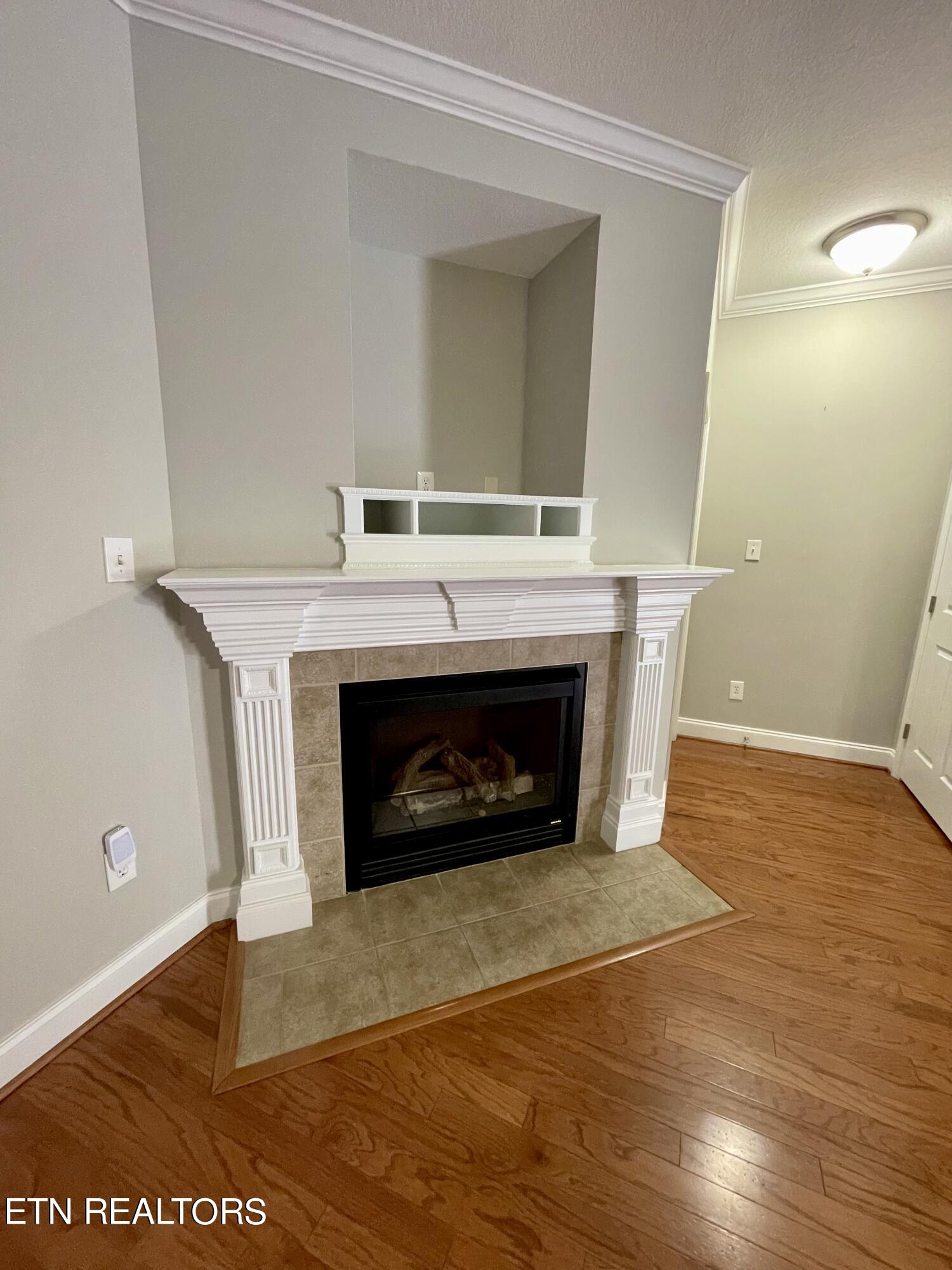 5551 Beverly Square Way