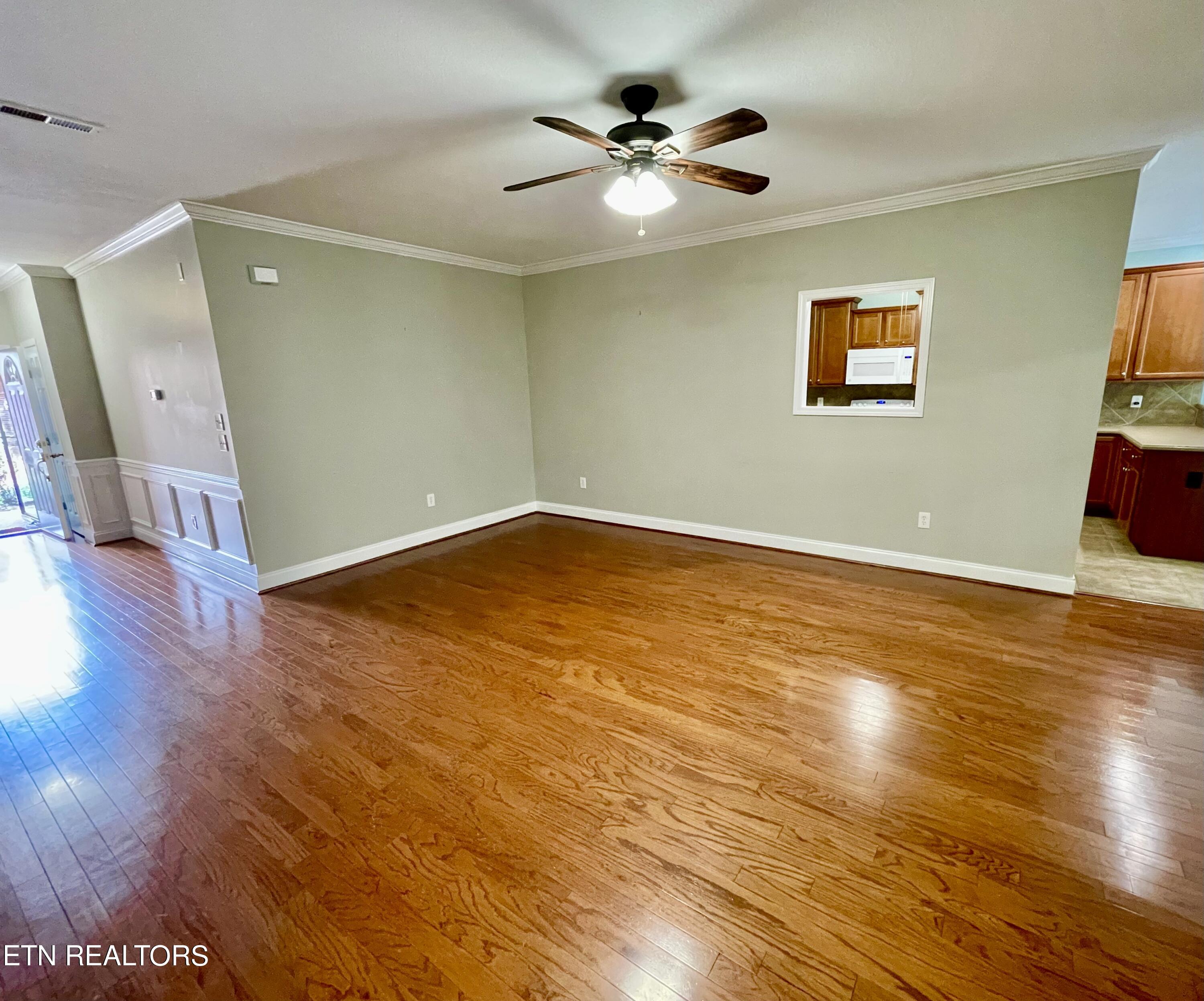 5551 Beverly Square Way
