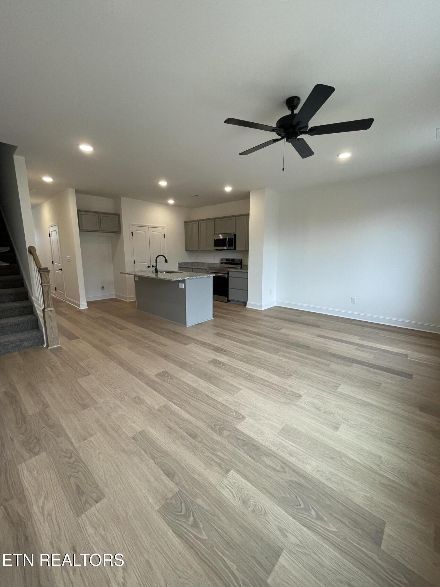 9127 Rolling Stone Way