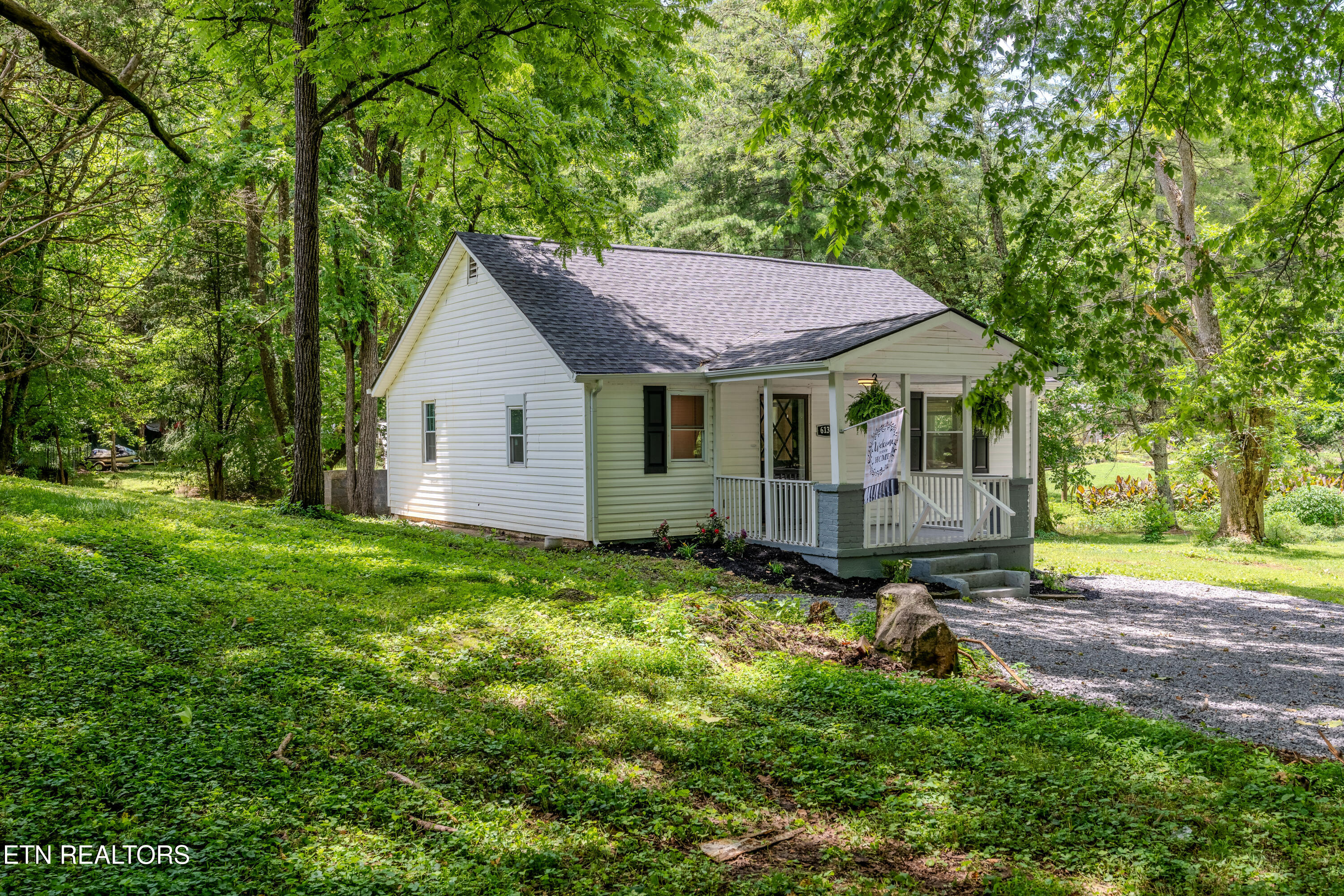 6135 Neubert Springs Rd