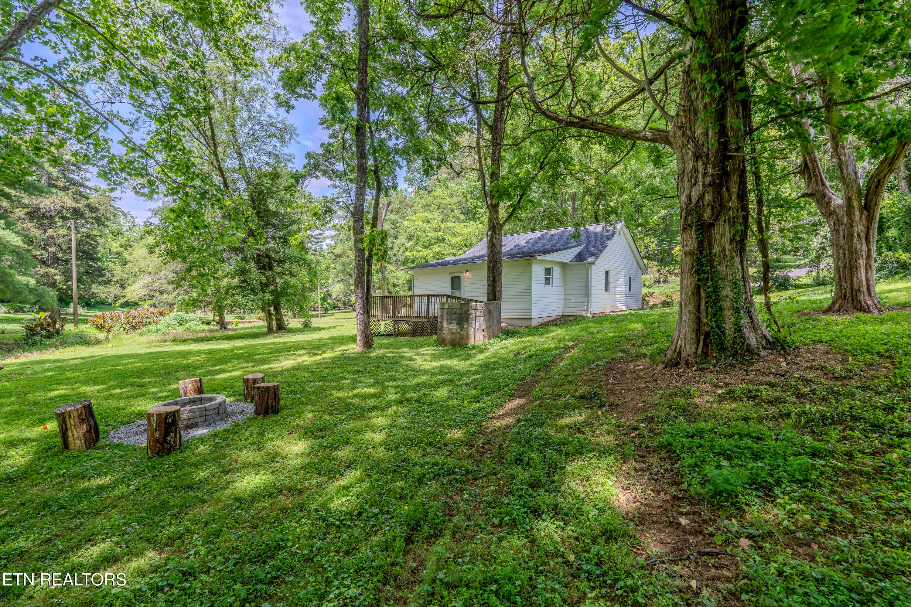 6135 Neubert Springs Rd