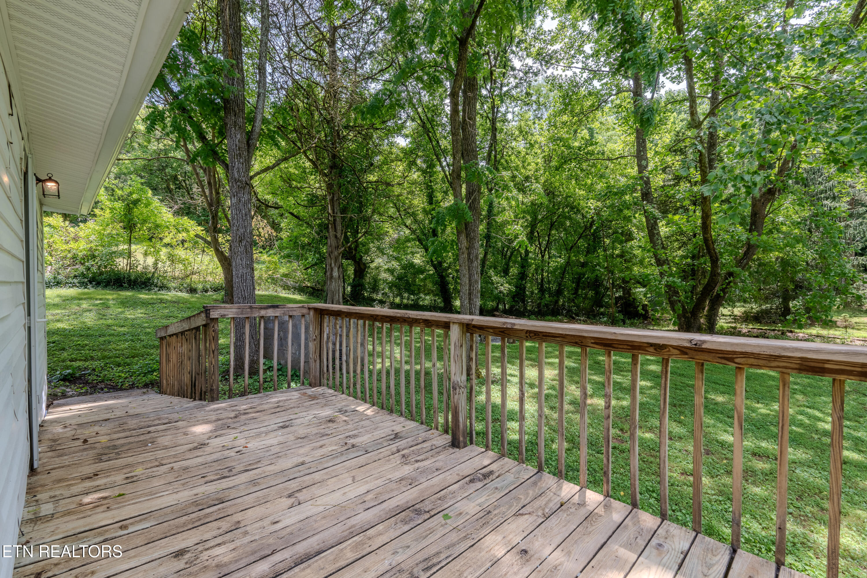 6135 Neubert Springs Rd
