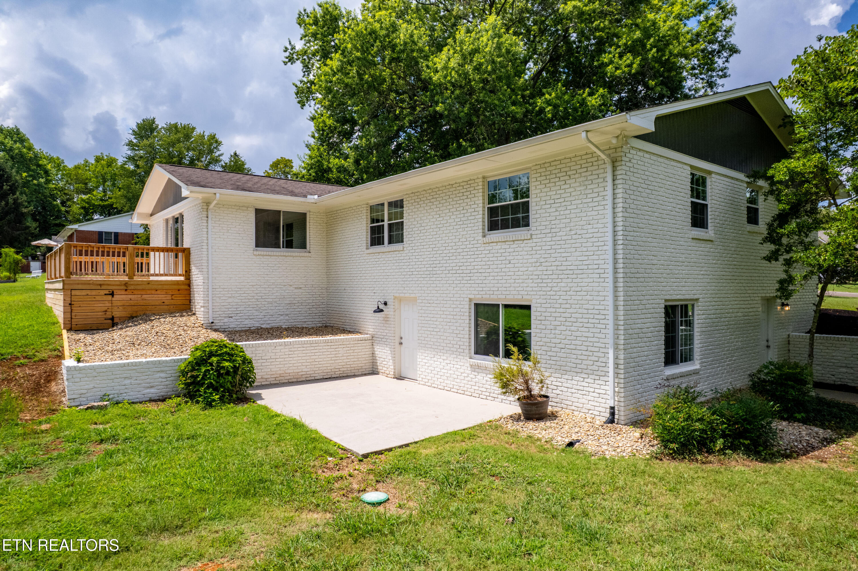 2000 Eastwood Drive