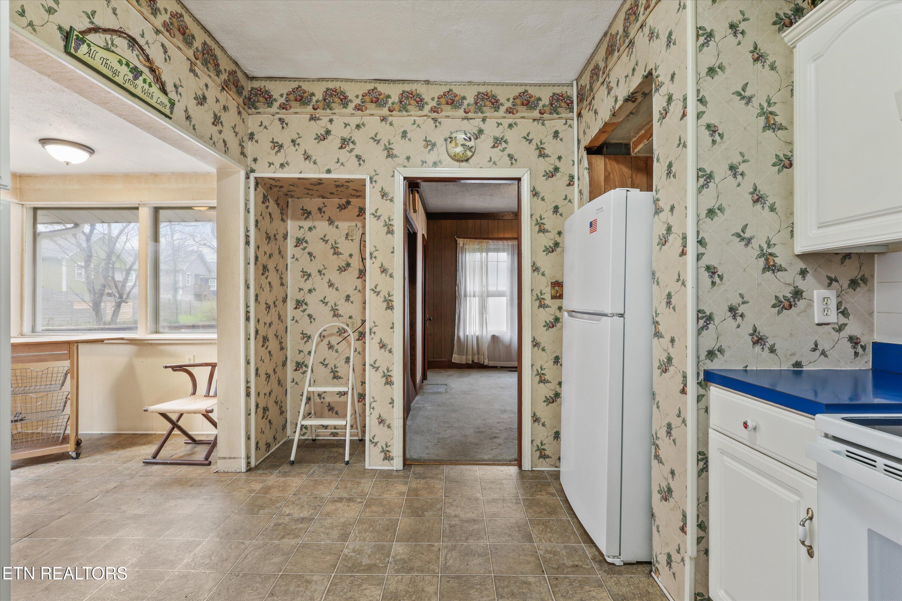 4133 Holston Drive