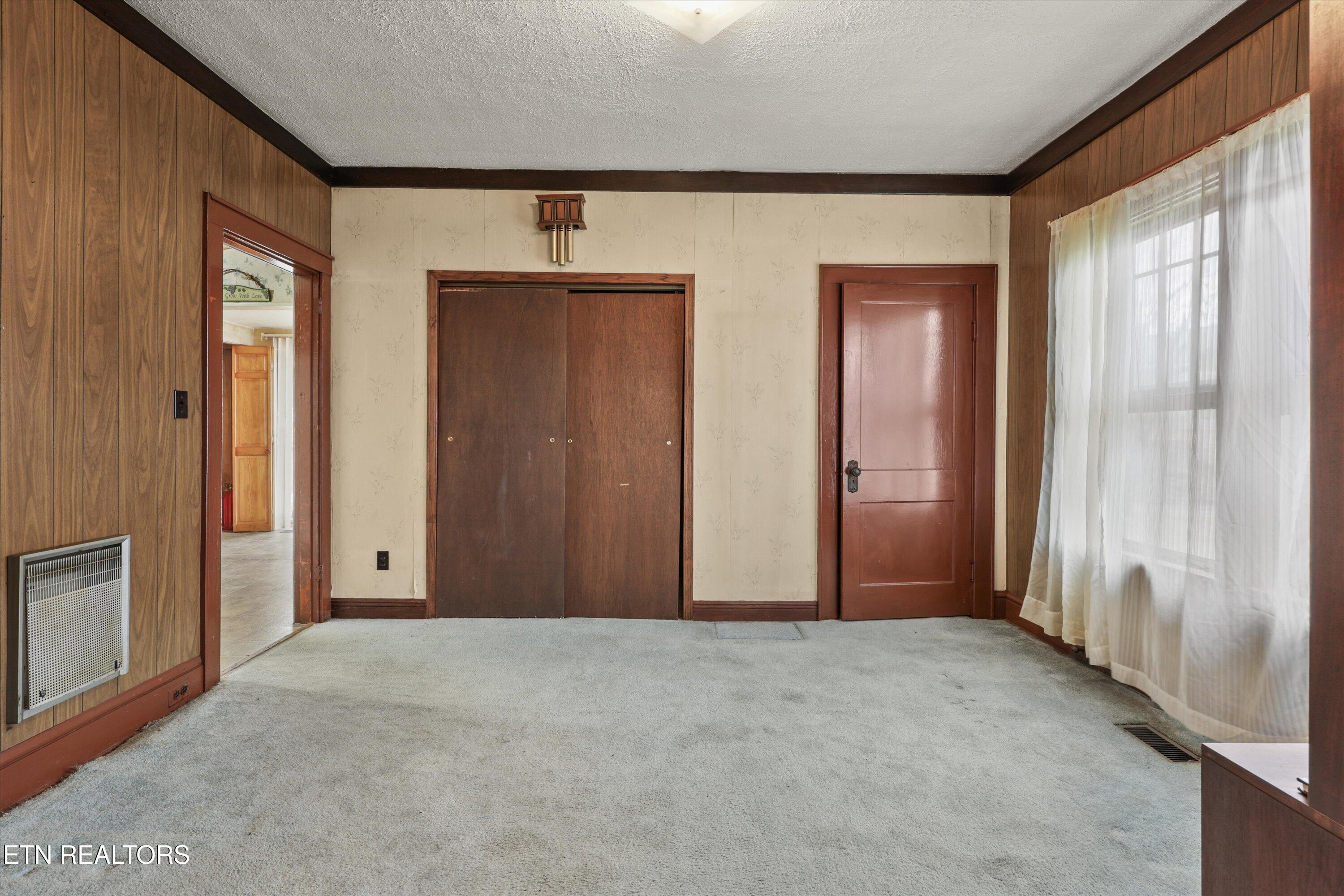 4133 Holston Drive