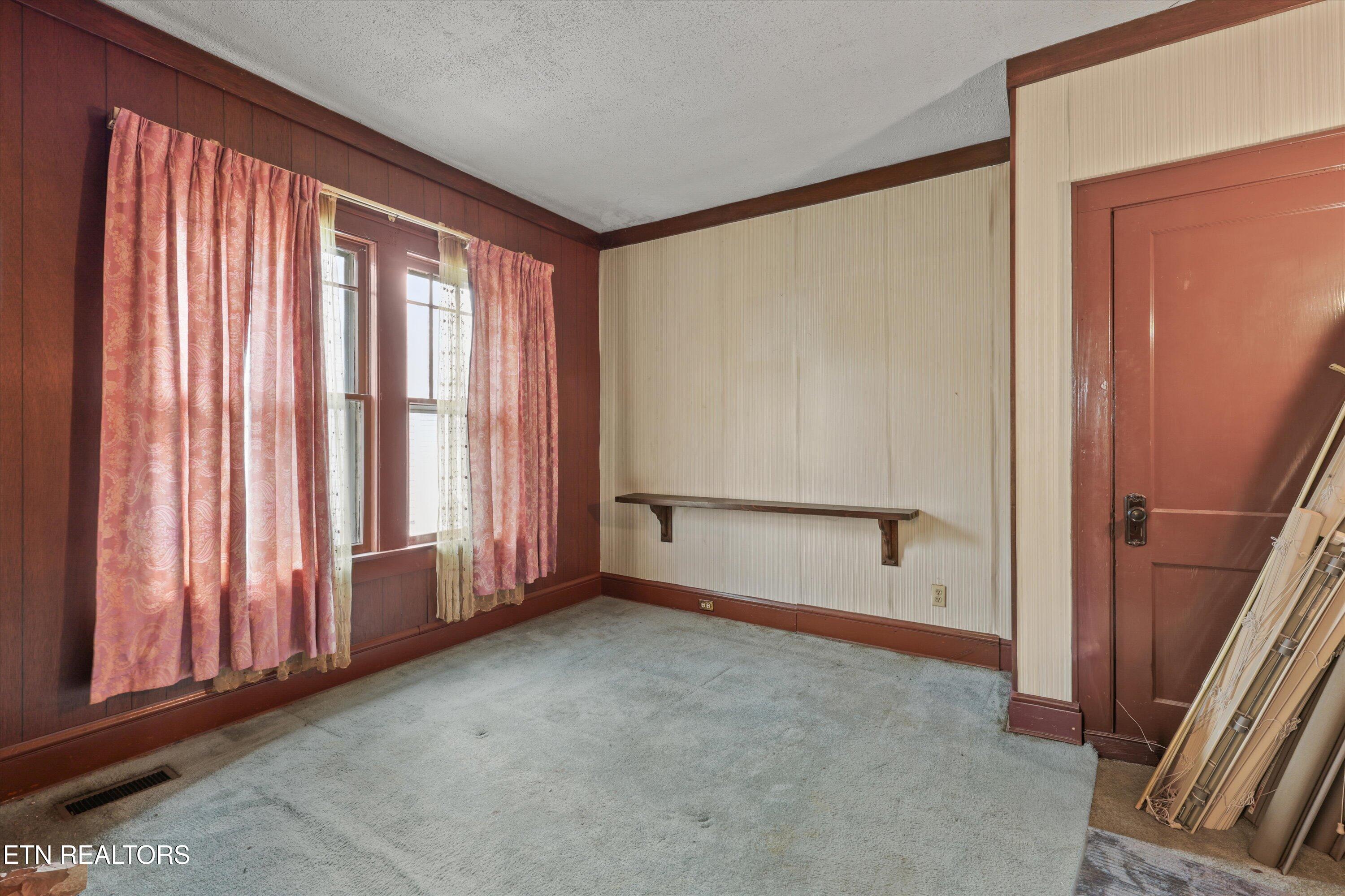 4133 Holston Drive
