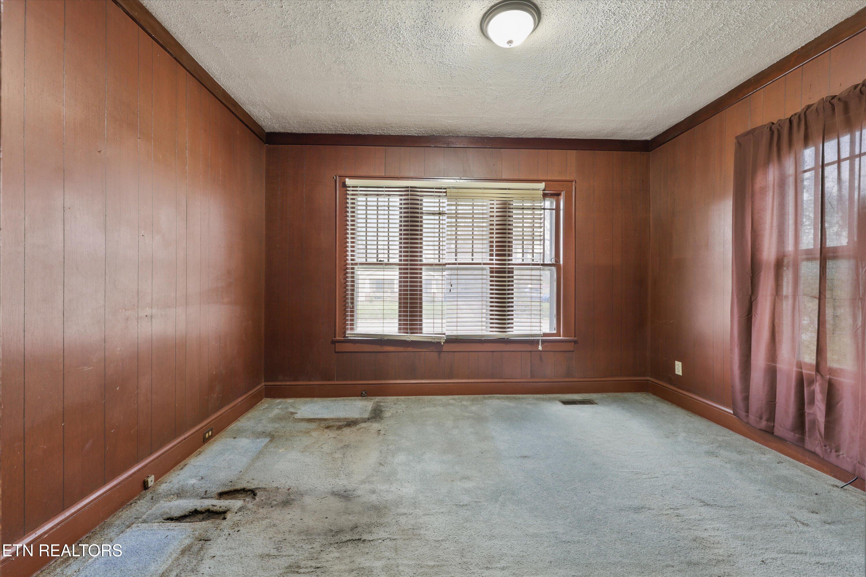 4133 Holston Drive