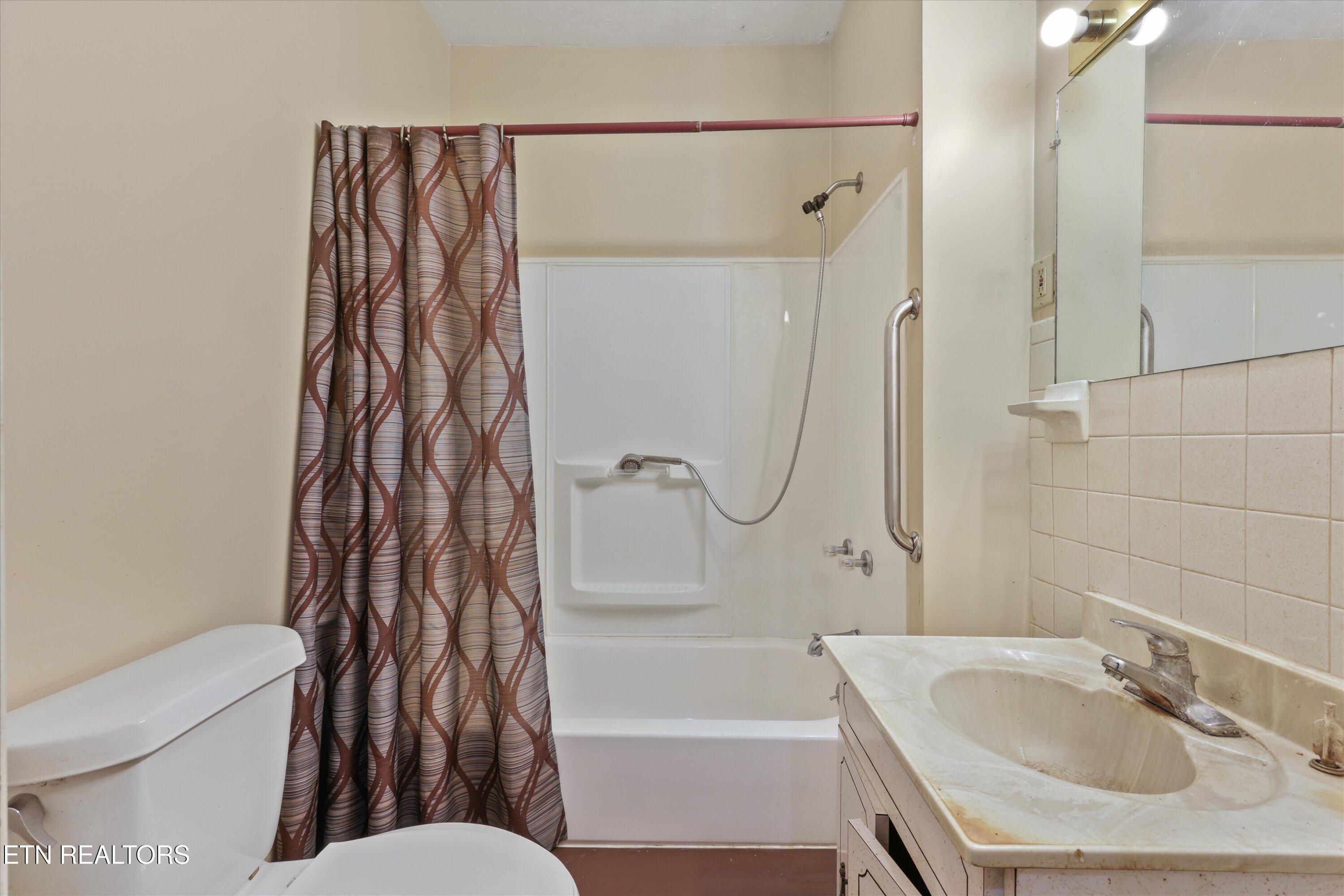 4133 Holston Drive