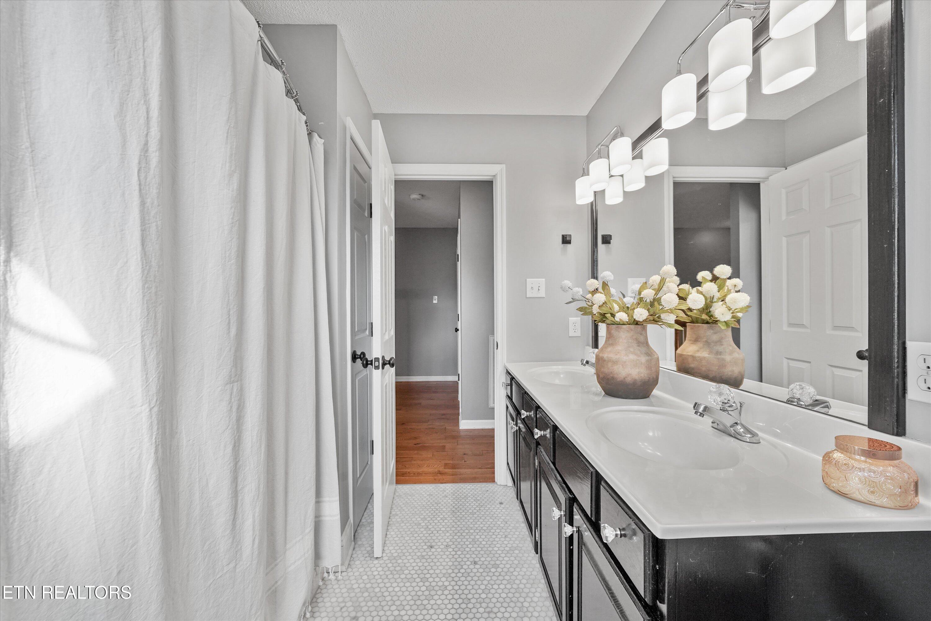 3438 Bridlebrooke Drive