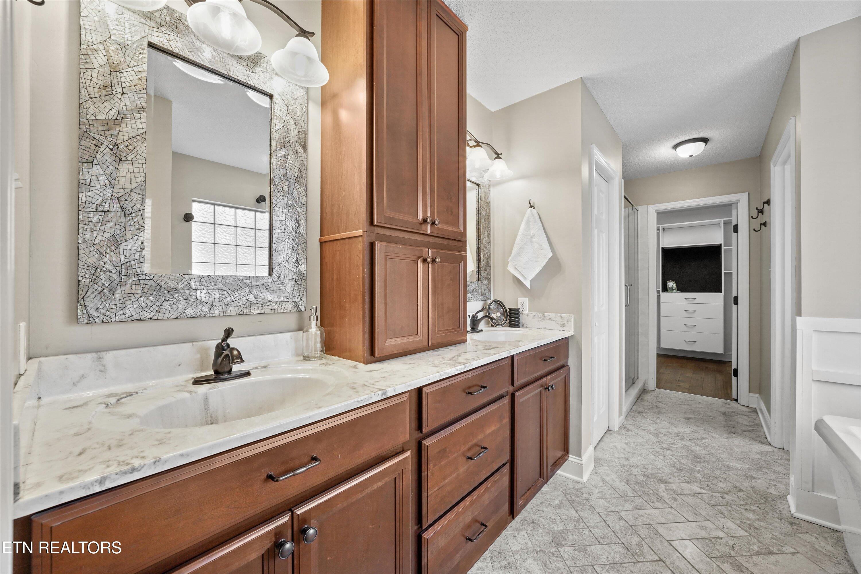 3438 Bridlebrooke Drive