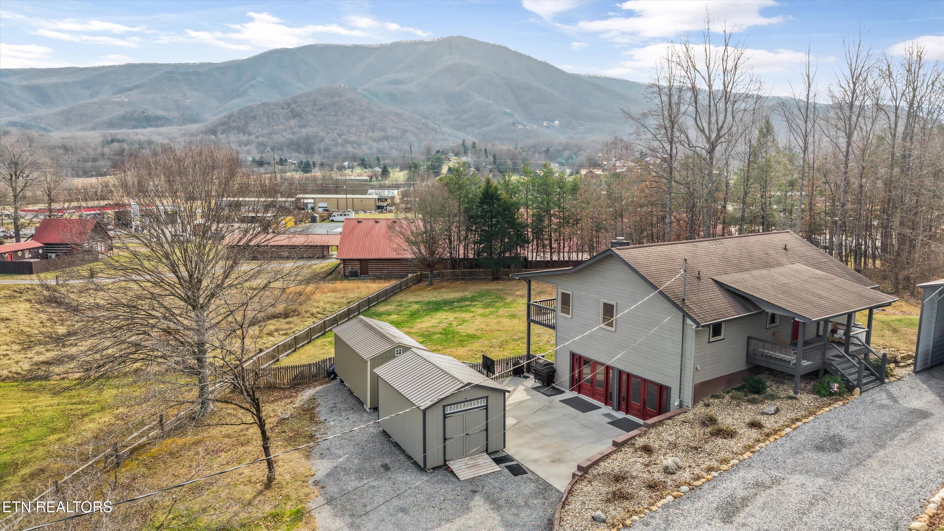 3225 Laurelwood Ave