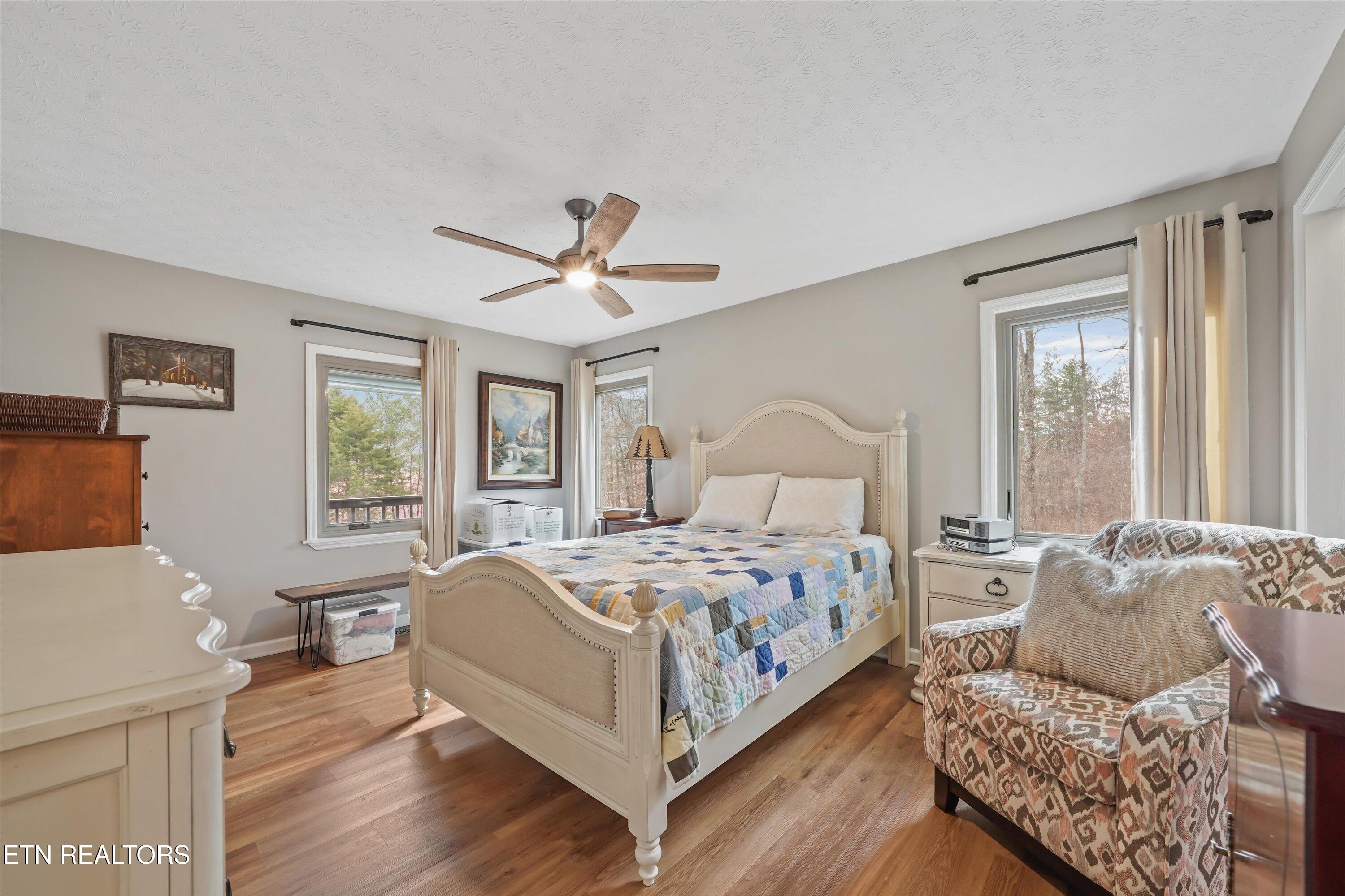 3225 Laurelwood Ave