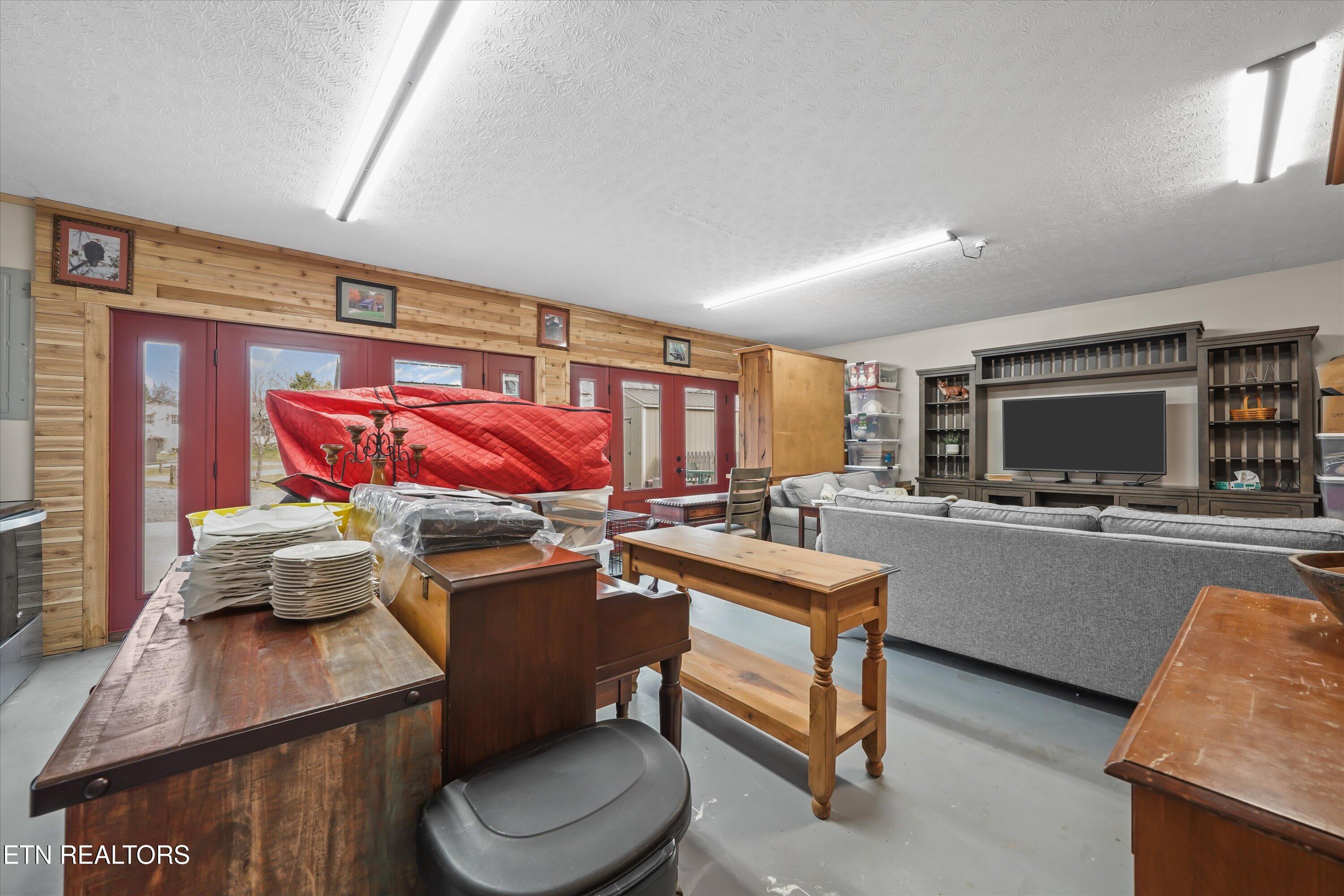 3225 Laurelwood Ave