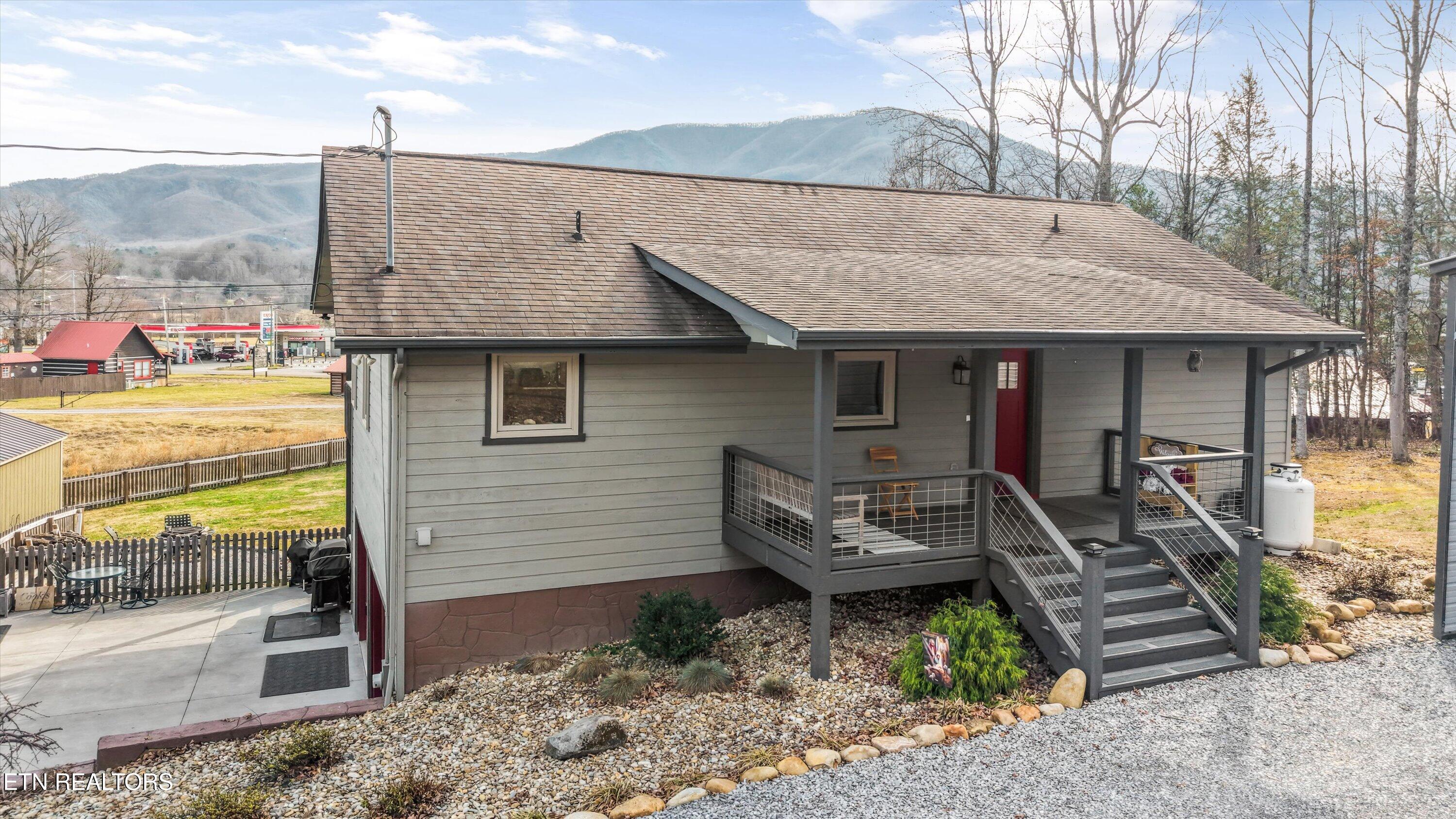 3225 Laurelwood Ave