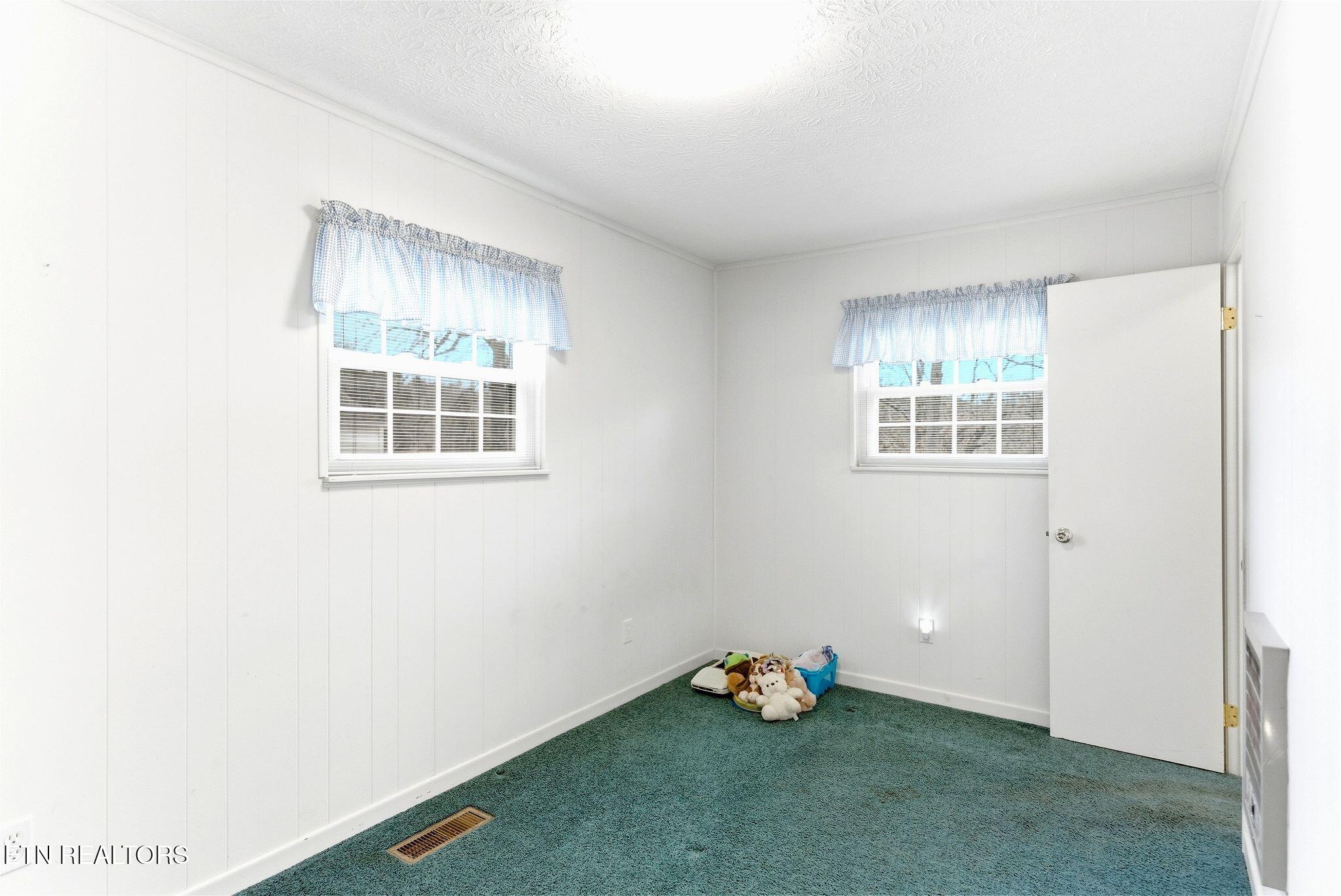 8304 Sevierville Pike