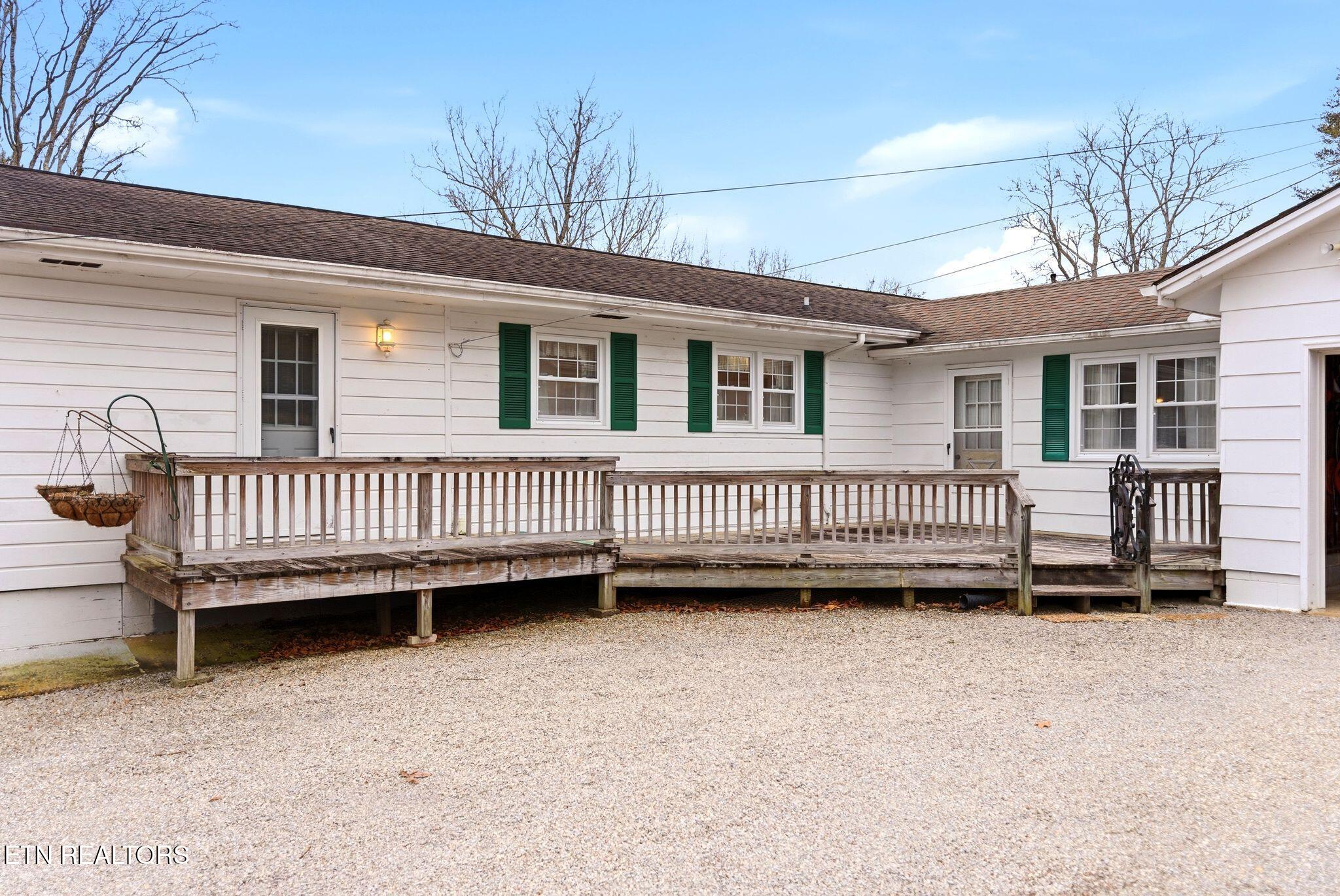 8304 Sevierville Pike