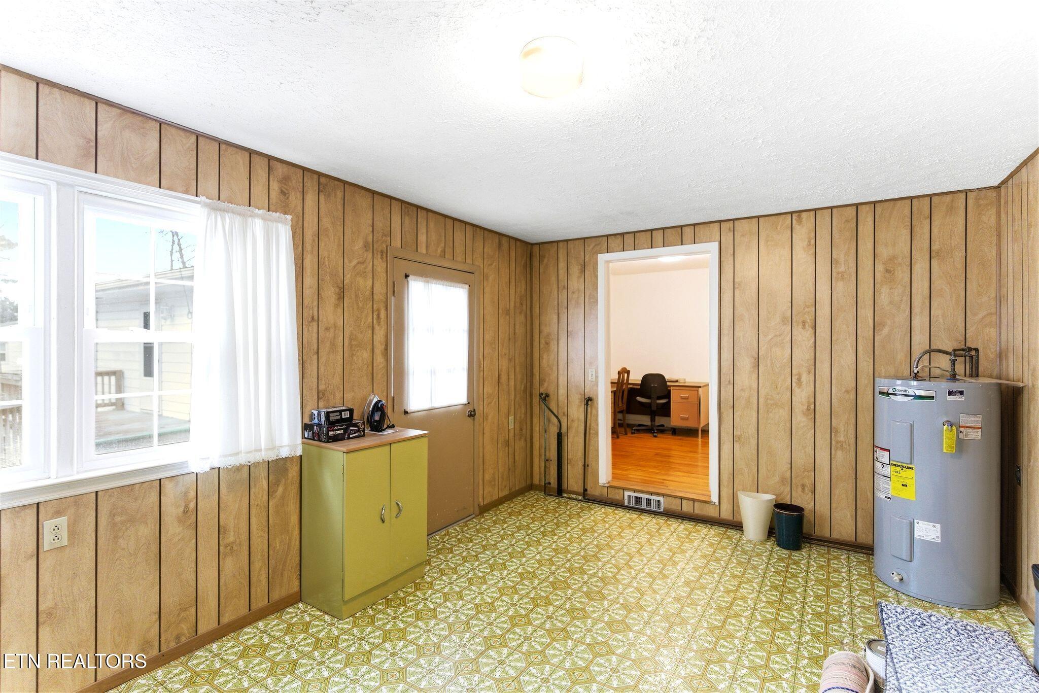 8304 Sevierville Pike