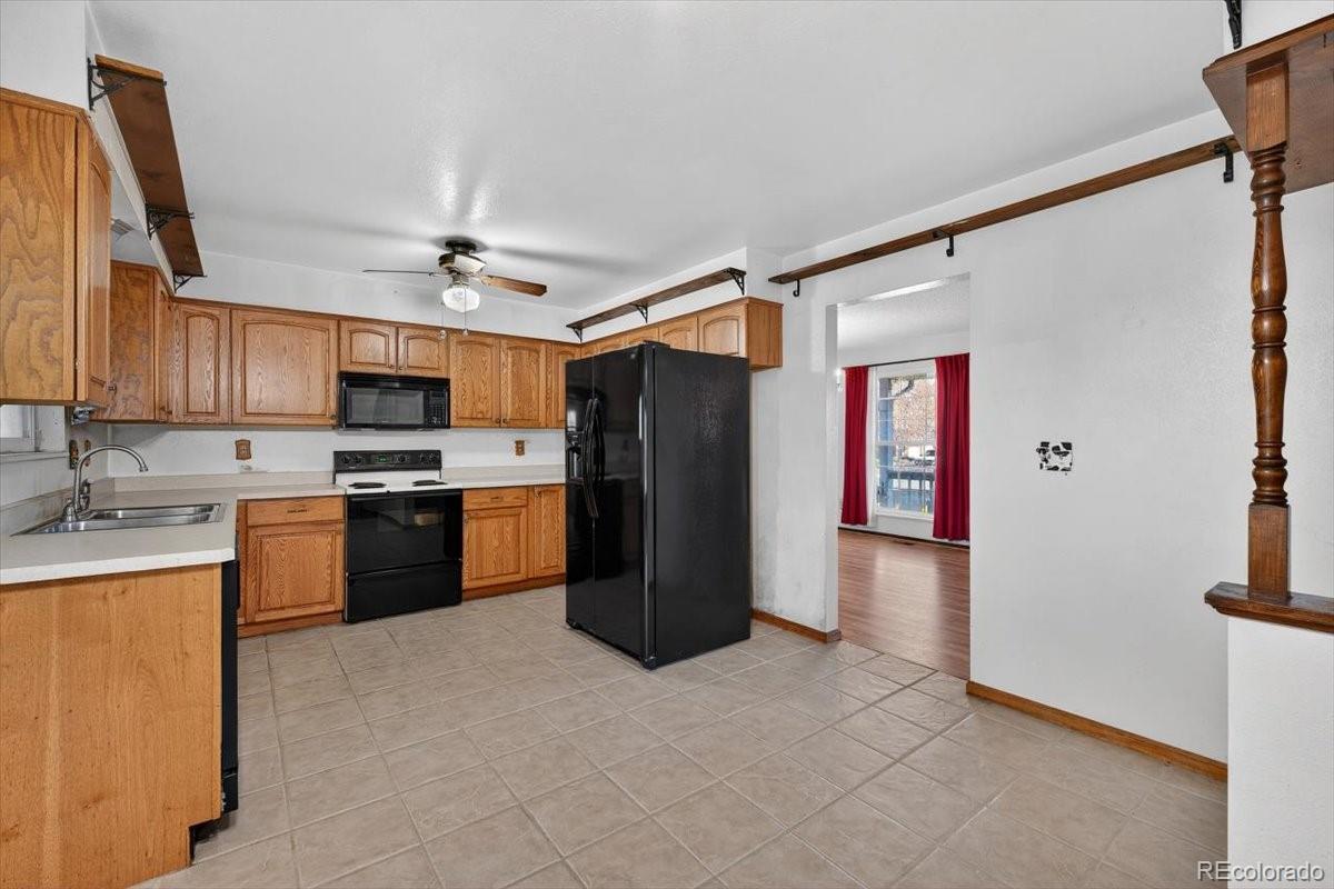 1459 S Ventura Street