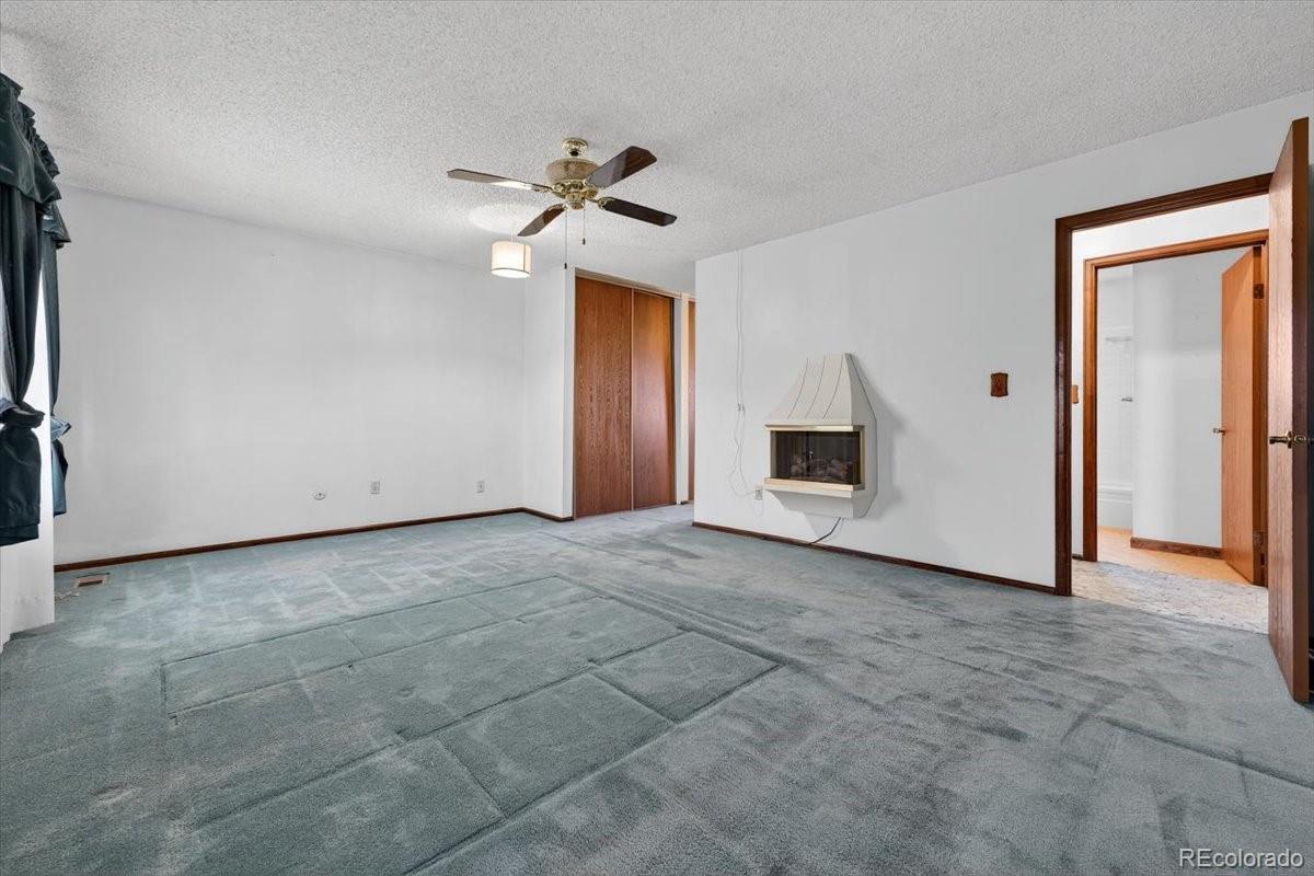 1459 S Ventura Street