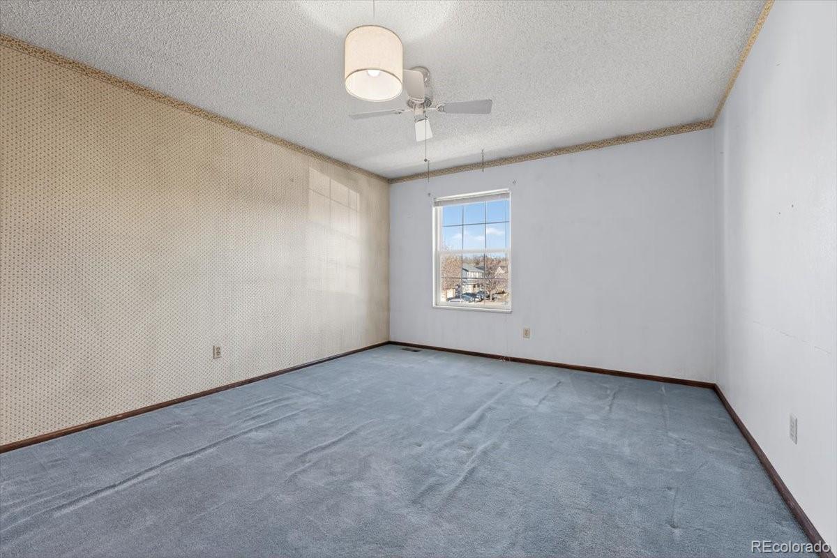 1459 S Ventura Street