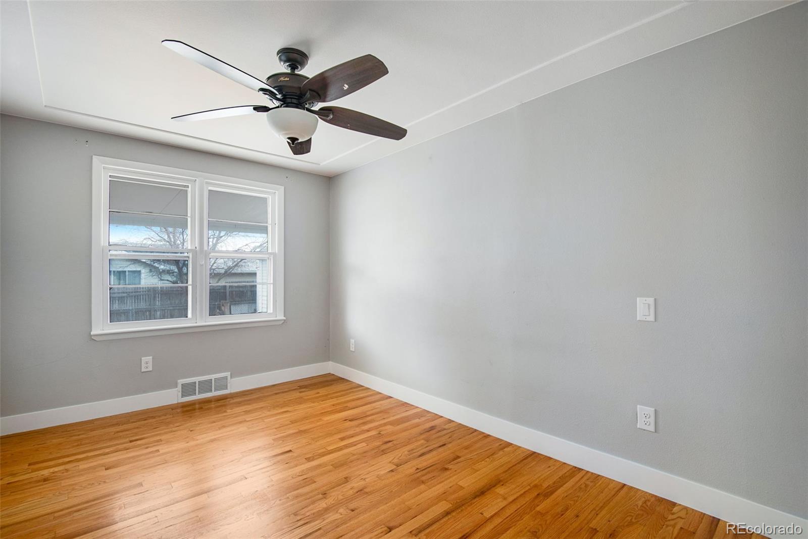 2716 S Irving Street