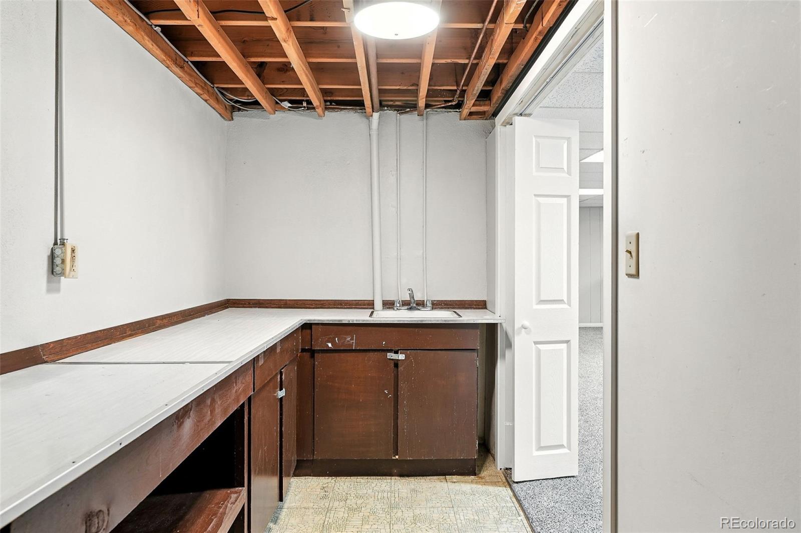 7180 E Wyoming Place