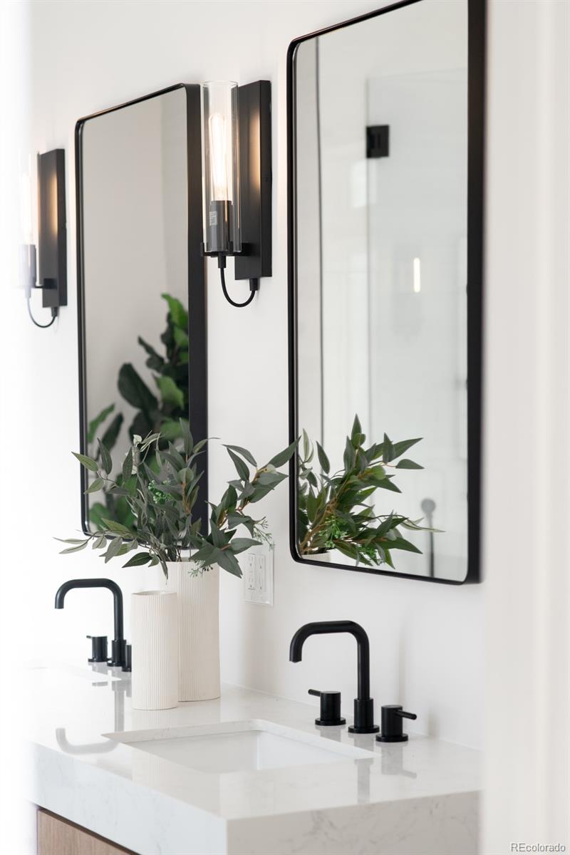 2511 N Gaylord Street