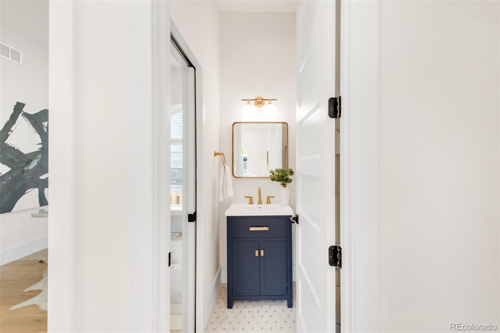 2511 N Gaylord Street