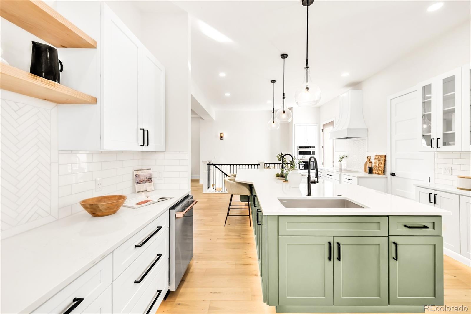 2511 N Gaylord Street