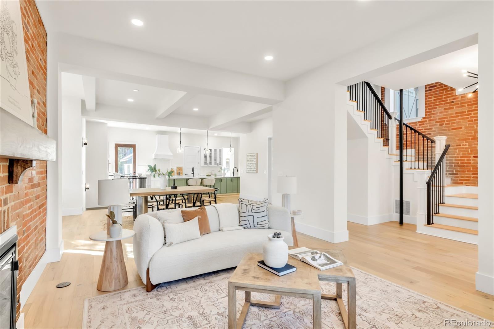 2511 N Gaylord Street