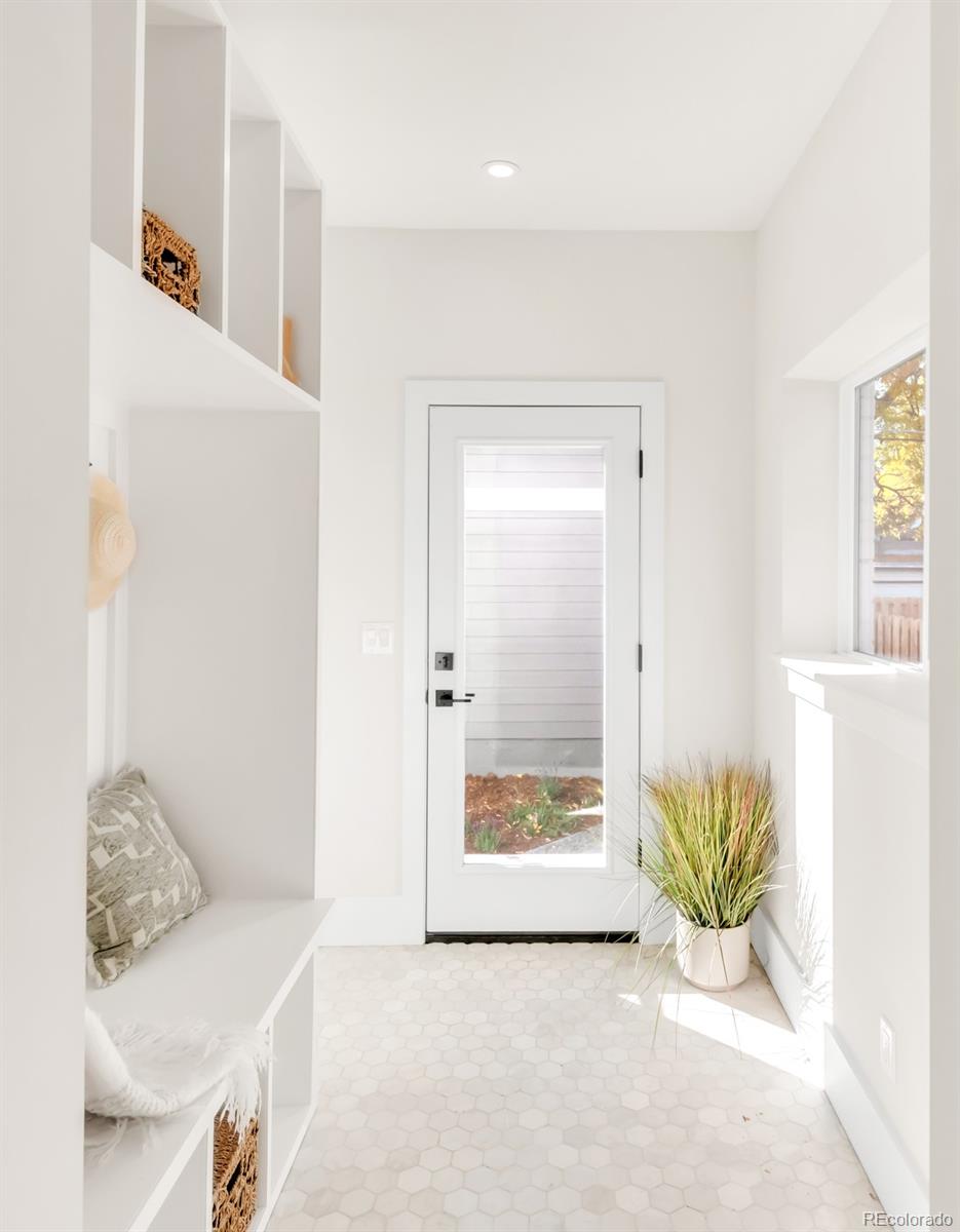 2511 N Gaylord Street