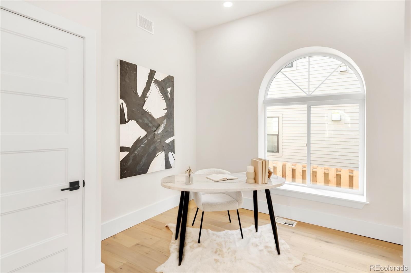 2511 N Gaylord Street