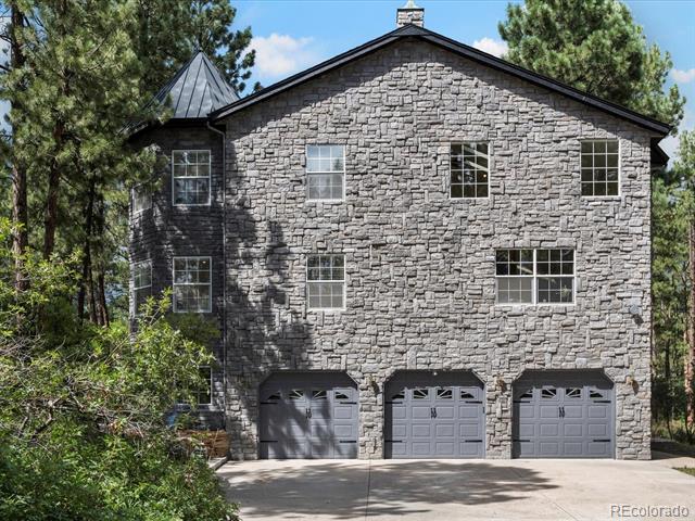 434 S White Tail Drive
